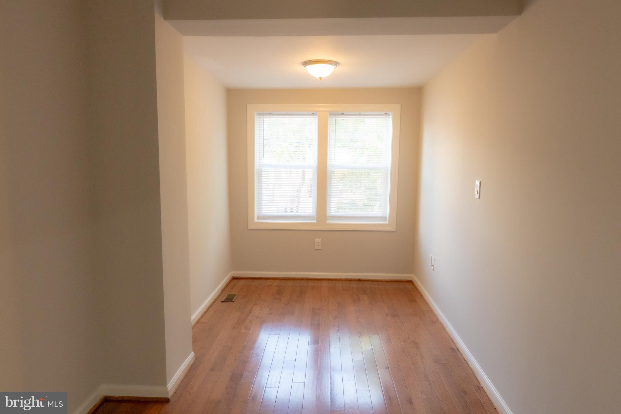 1928 BENNETT PLACE NE