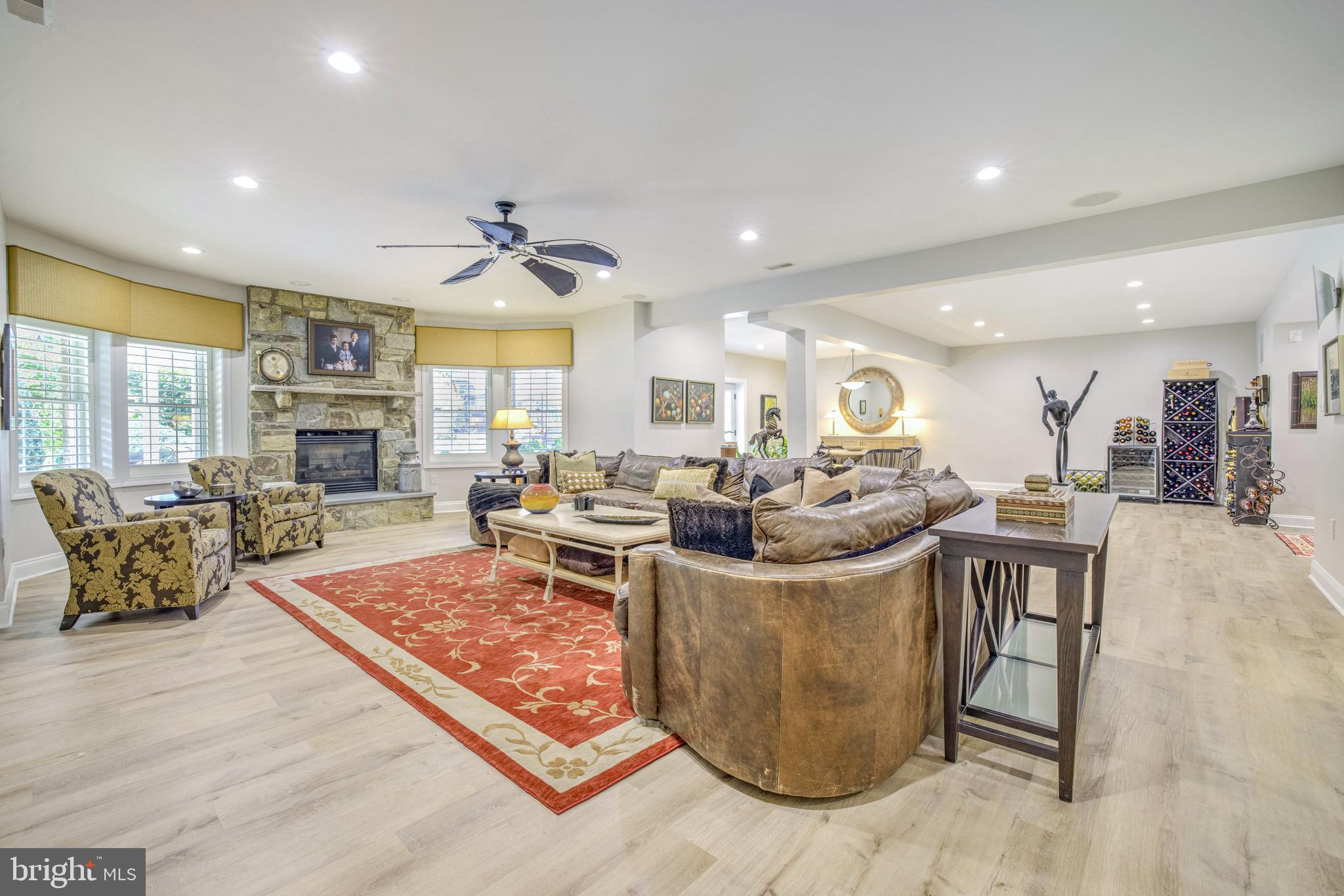 SADDLE RIDGE - Residential