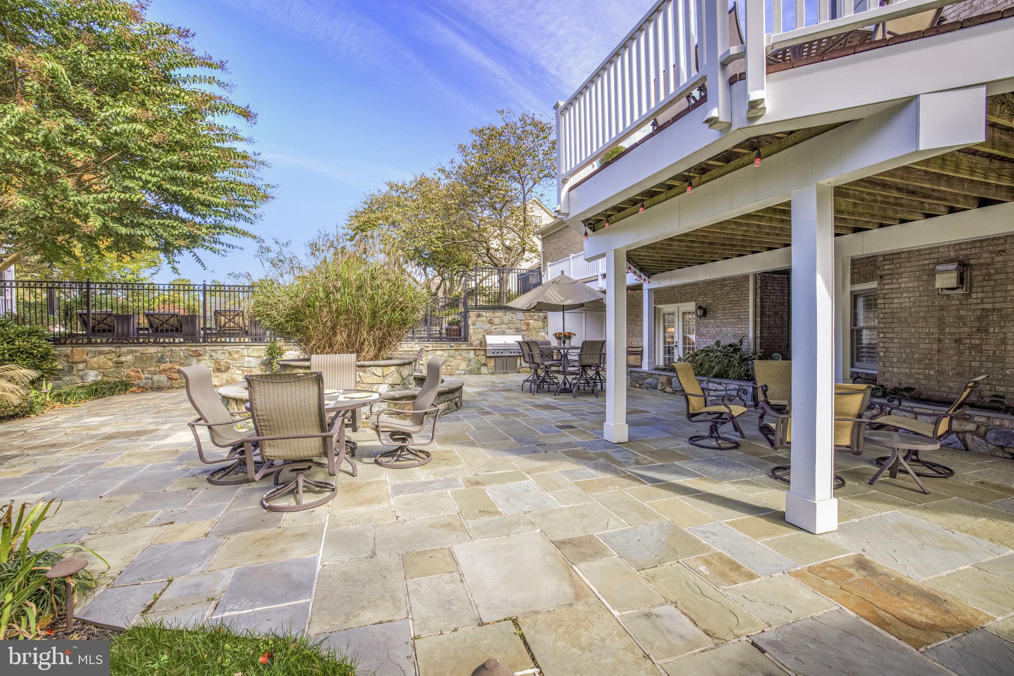 SADDLE RIDGE - Residential