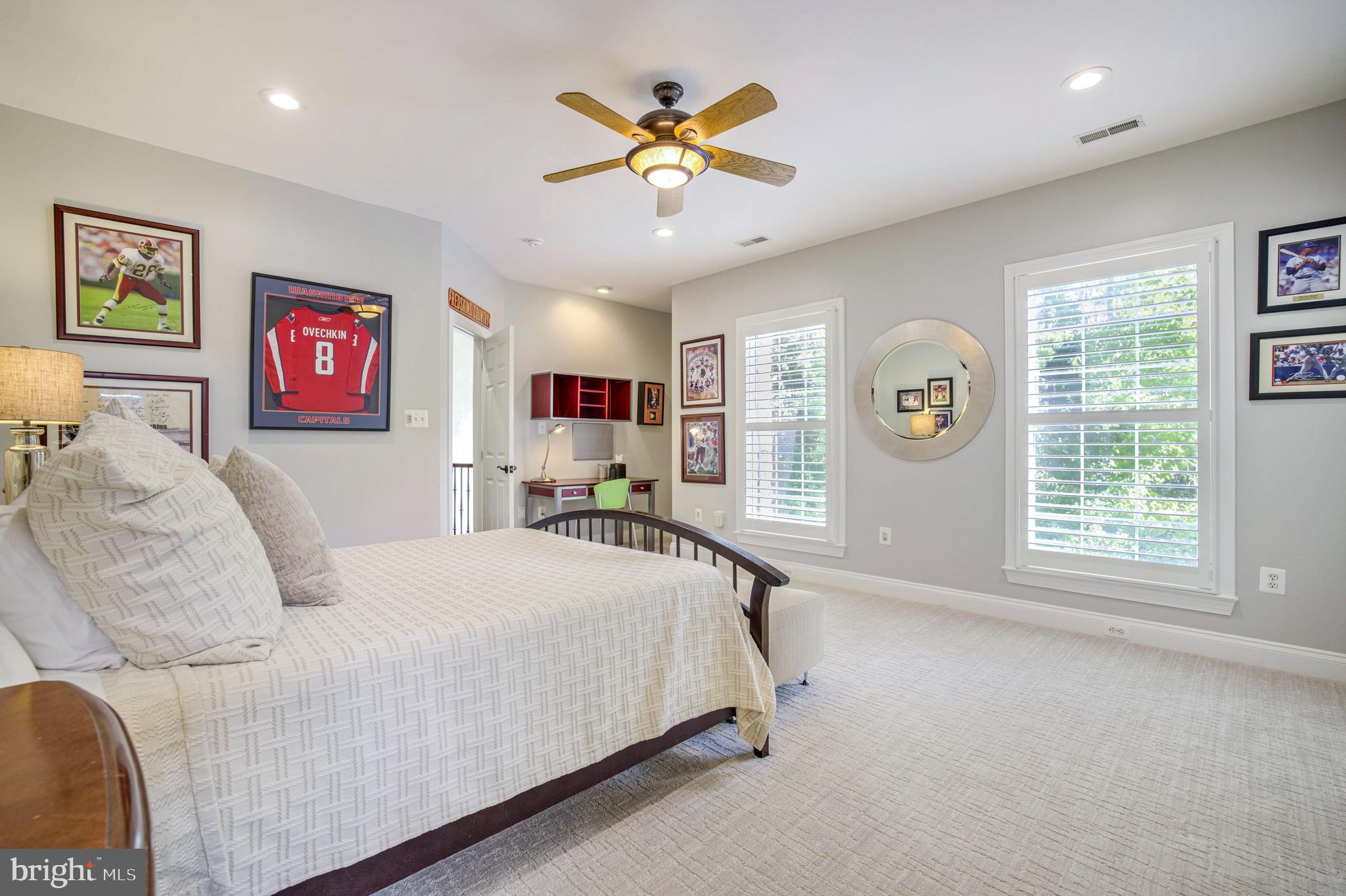 SADDLE RIDGE - Residential