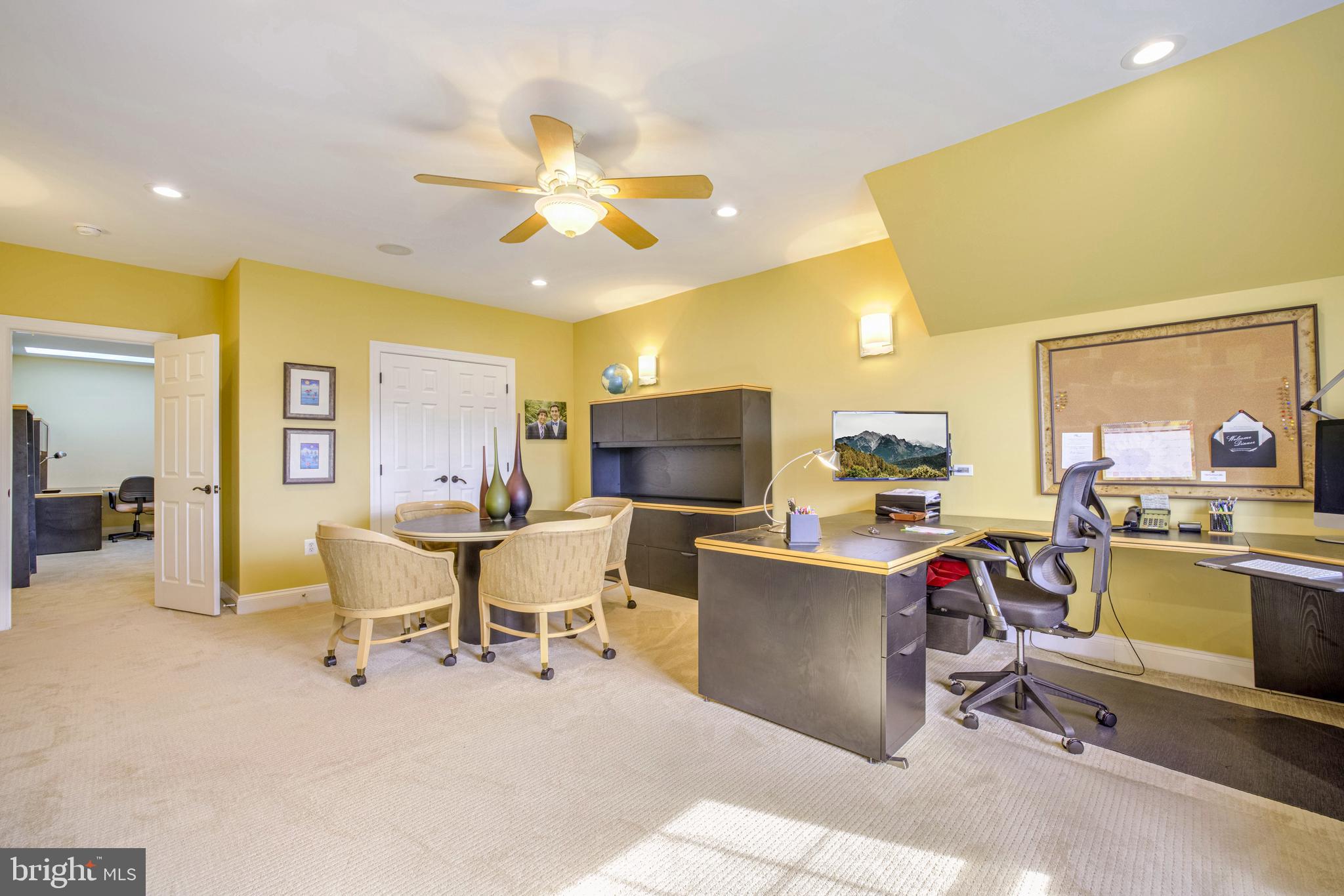 SADDLE RIDGE - Residential