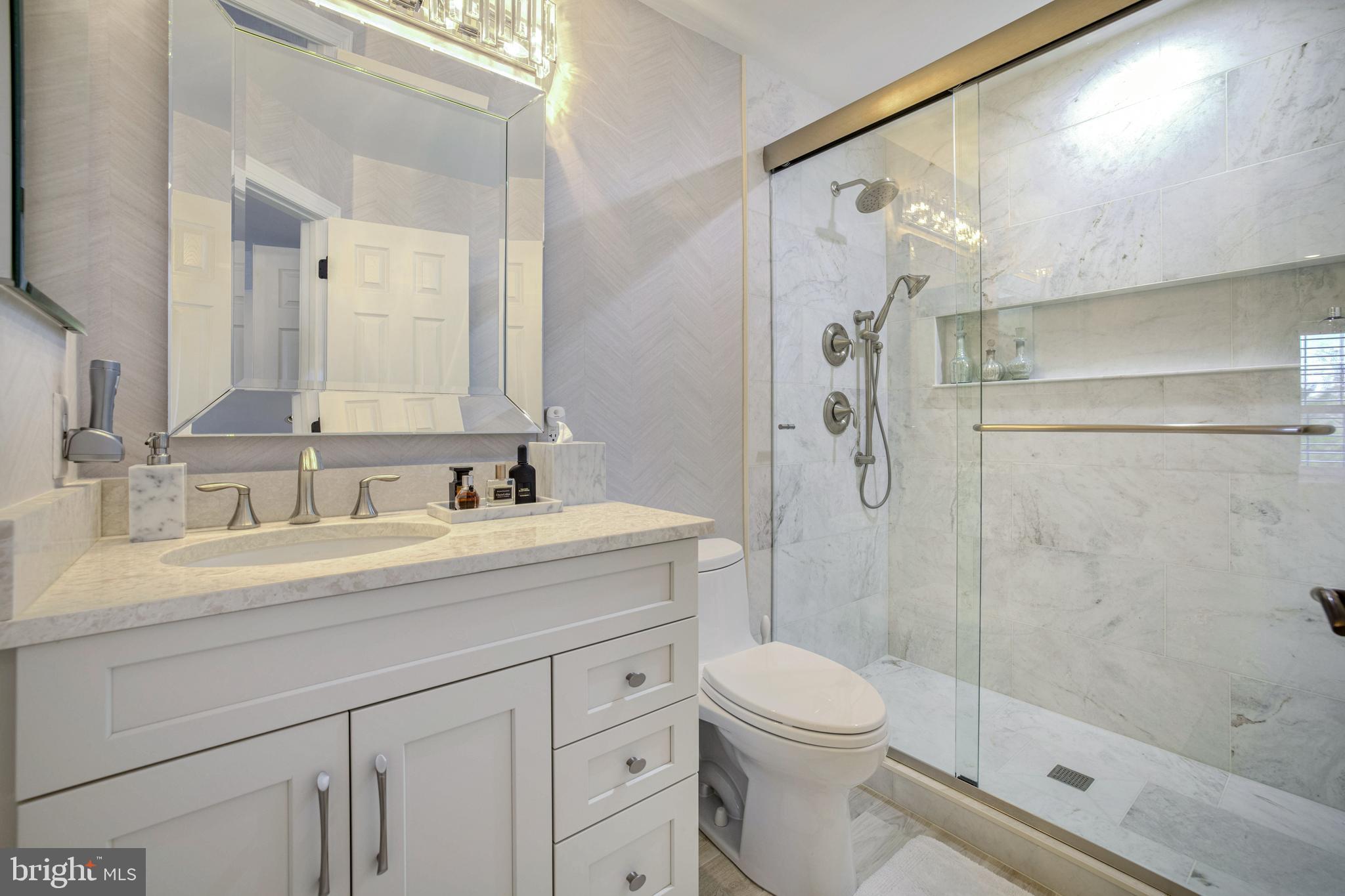 SADDLE RIDGE - Residential