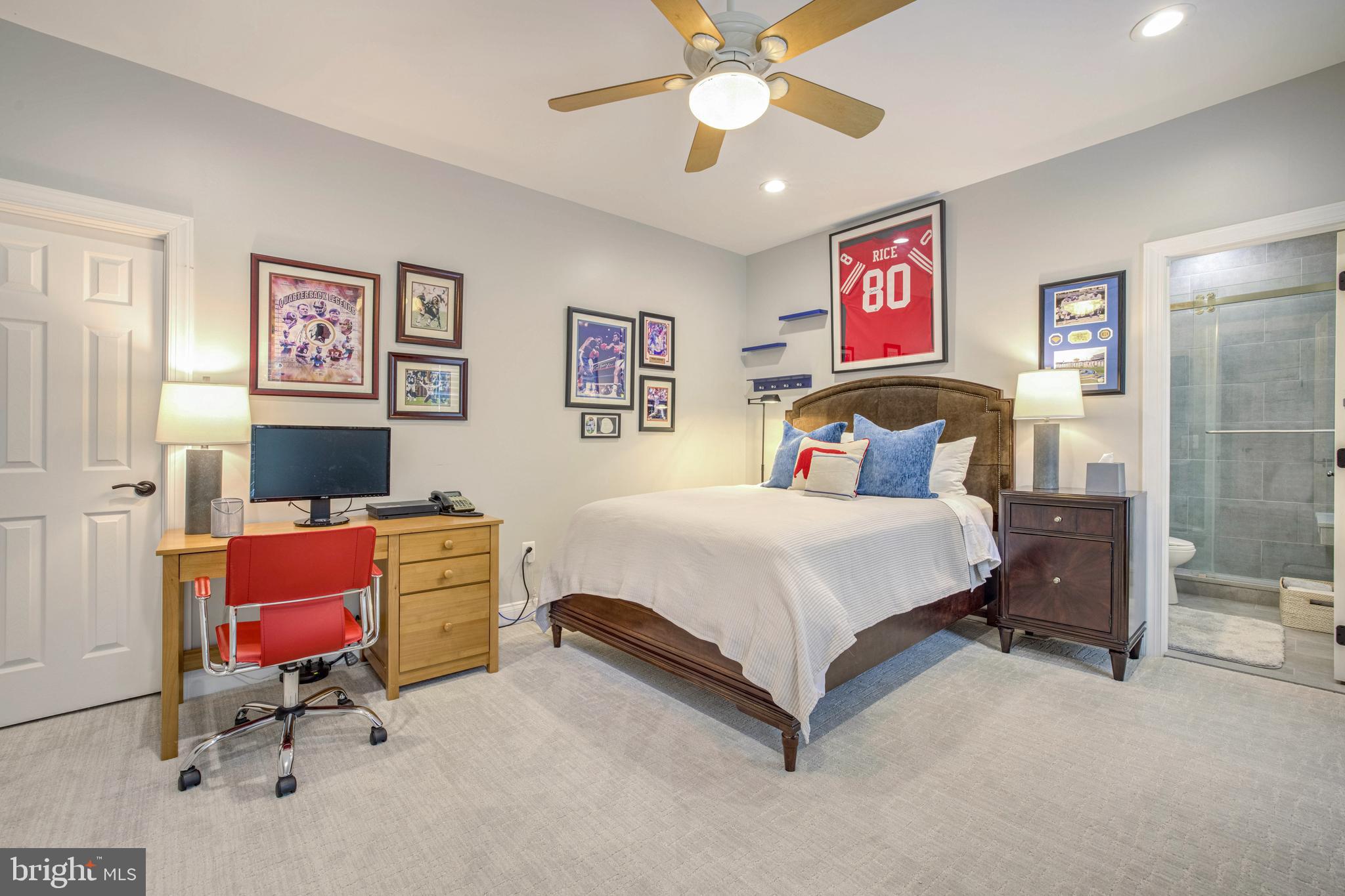 SADDLE RIDGE - Residential