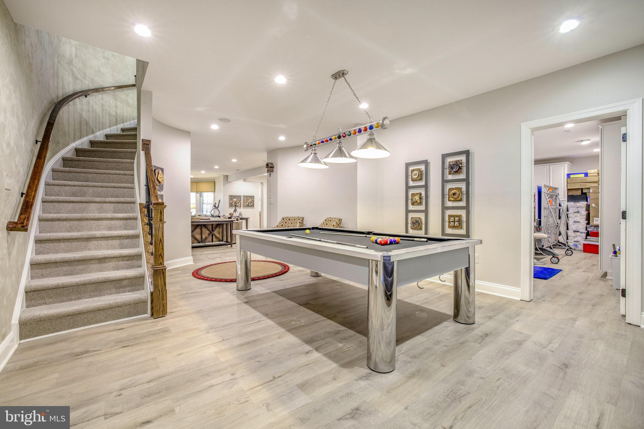 SADDLE RIDGE - Residential