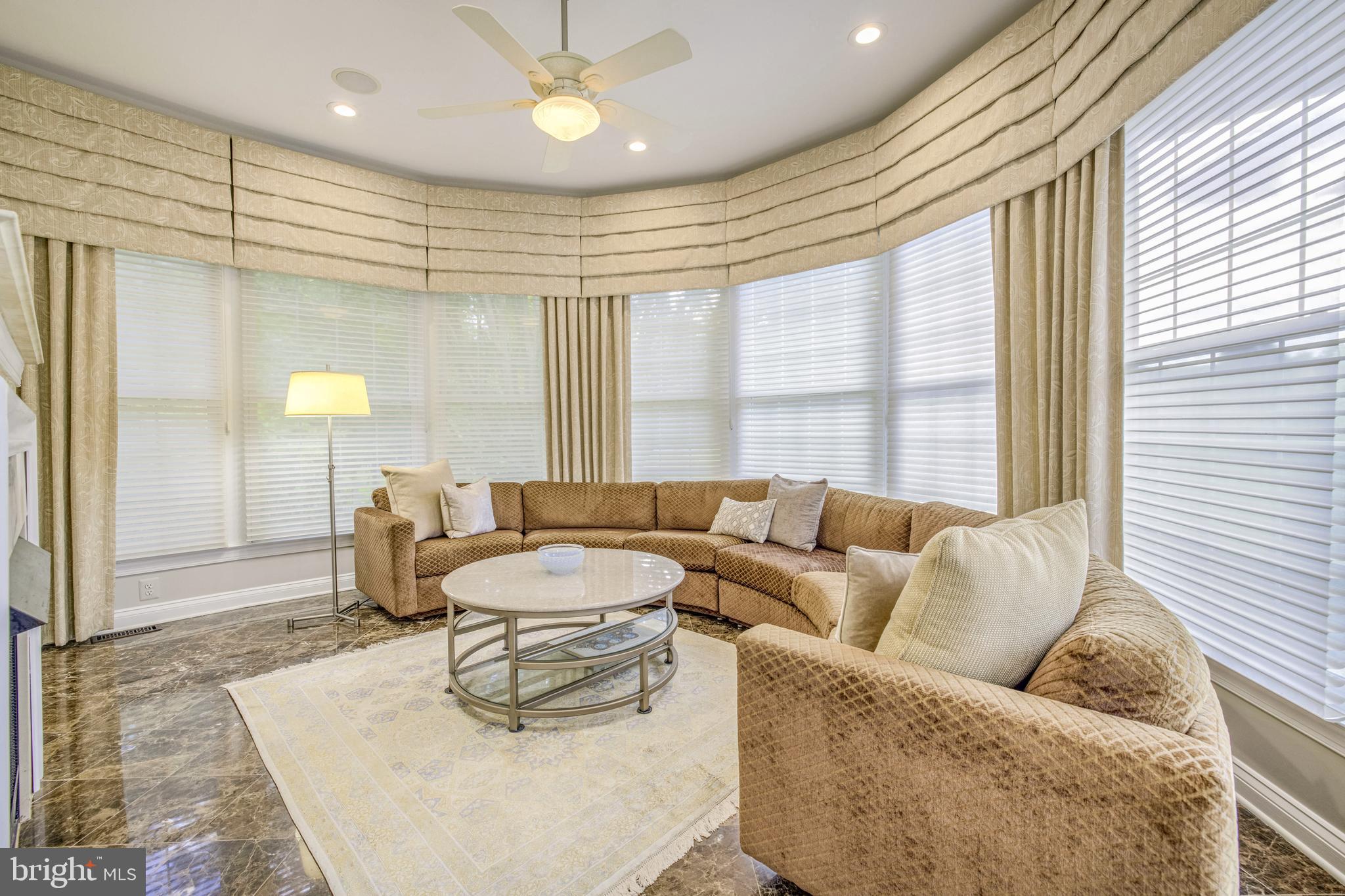 SADDLE RIDGE - Residential