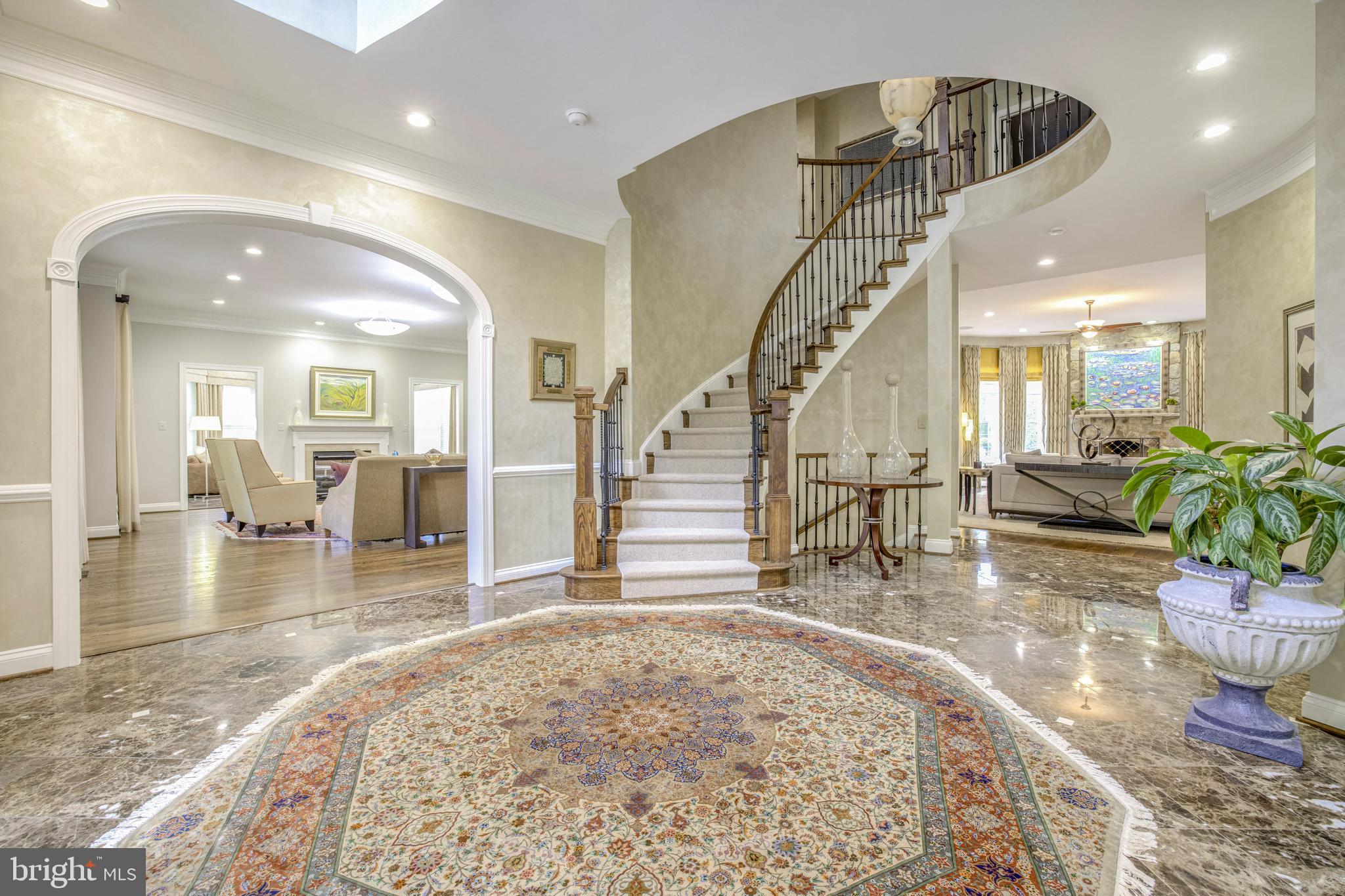 SADDLE RIDGE - Residential