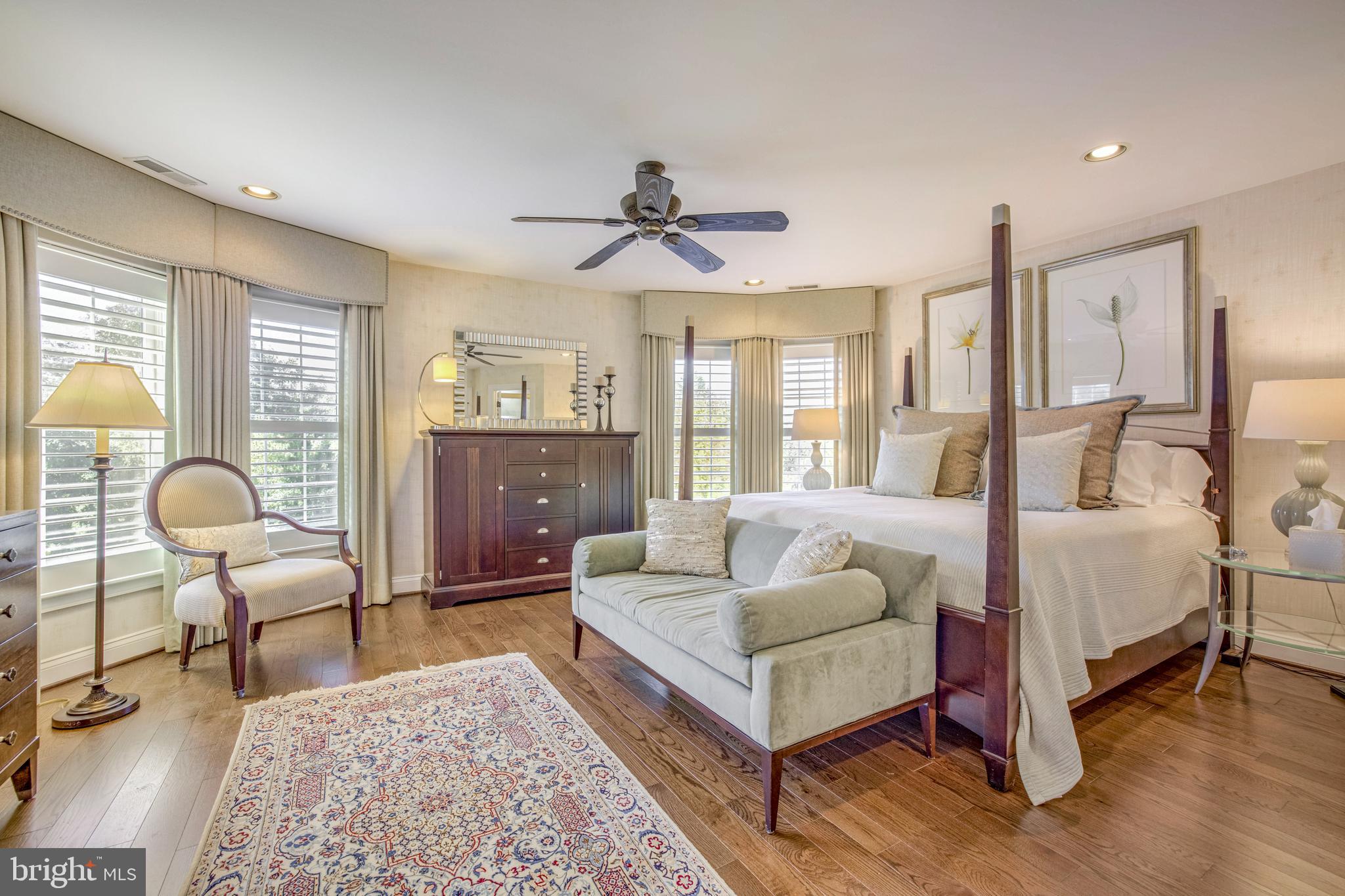 SADDLE RIDGE - Residential