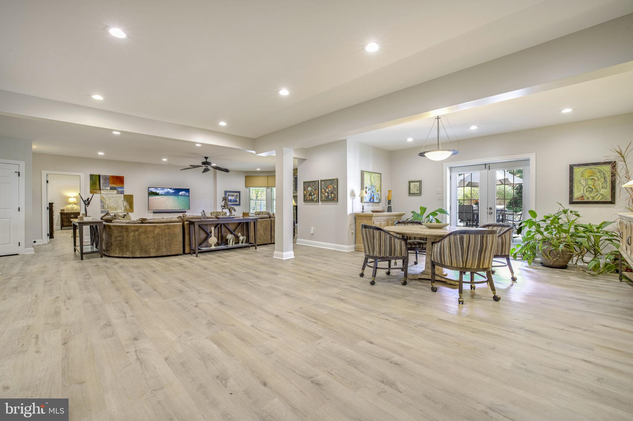 SADDLE RIDGE - Residential