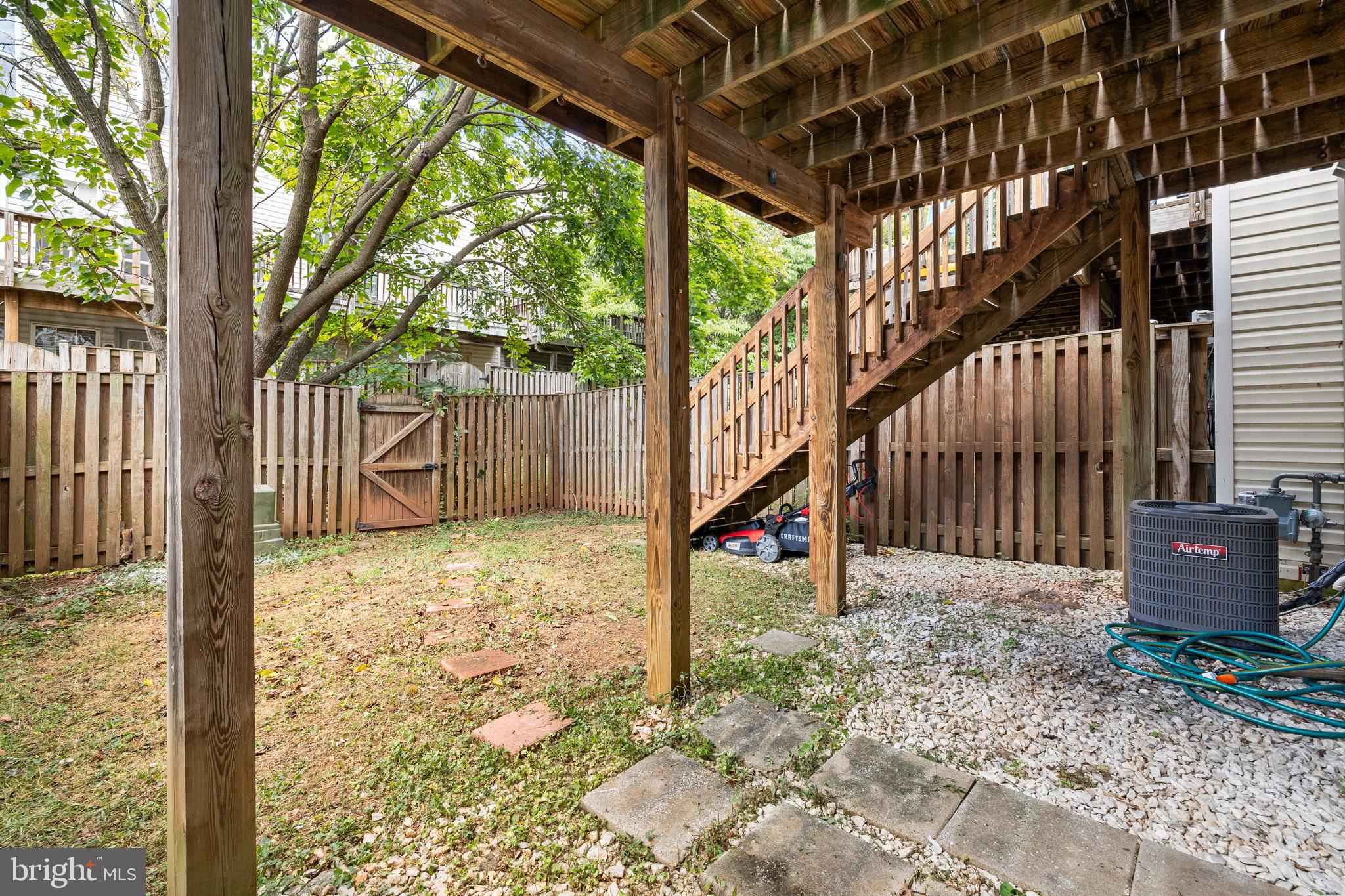 GREENHILL CROSSING - Residential