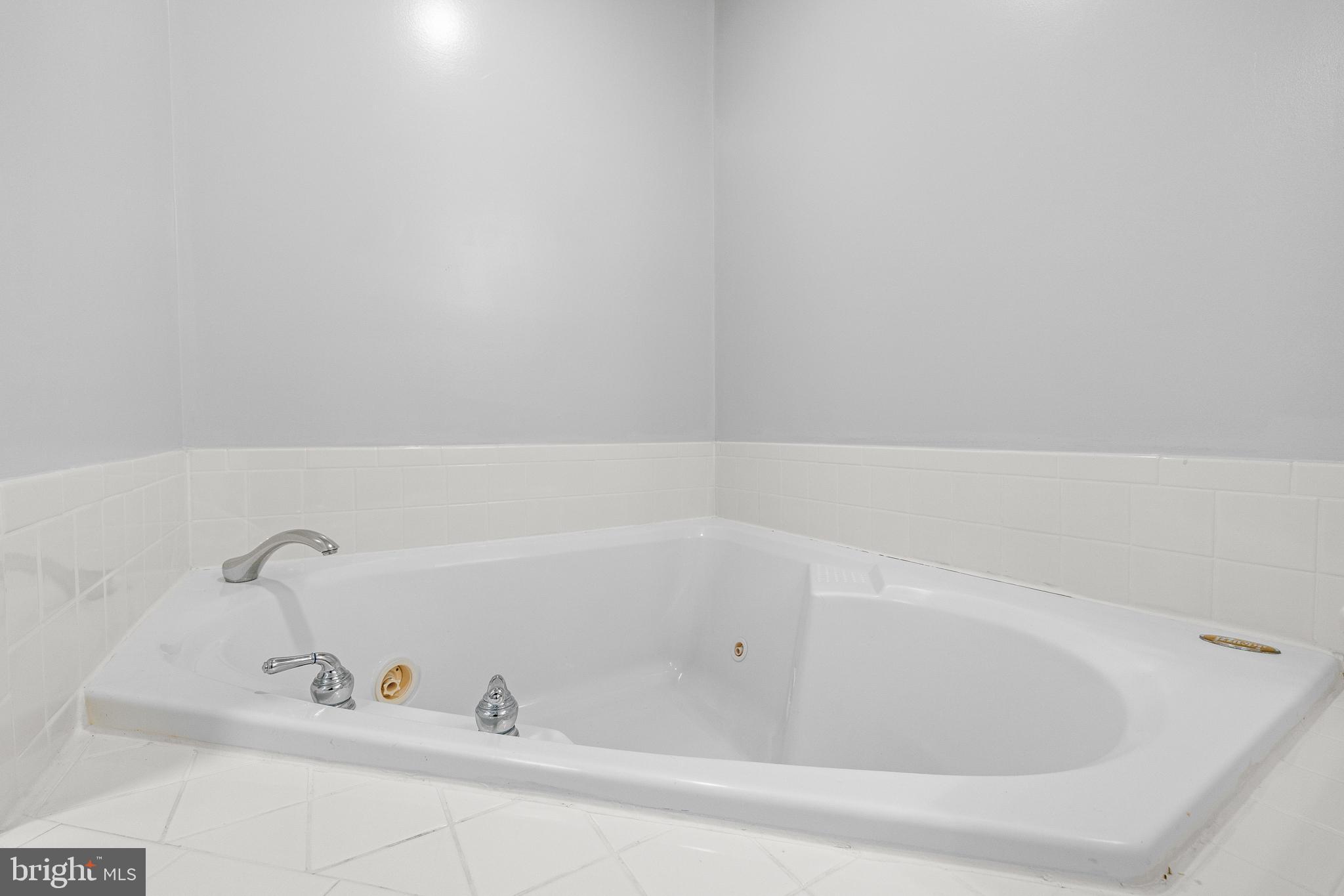 GREENHILL CROSSING - Residential