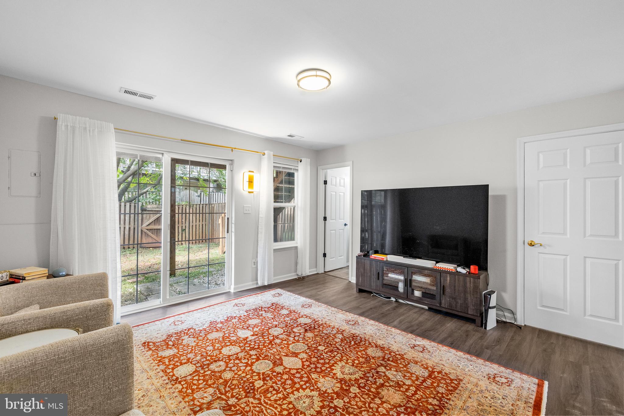 GREENHILL CROSSING - Residential