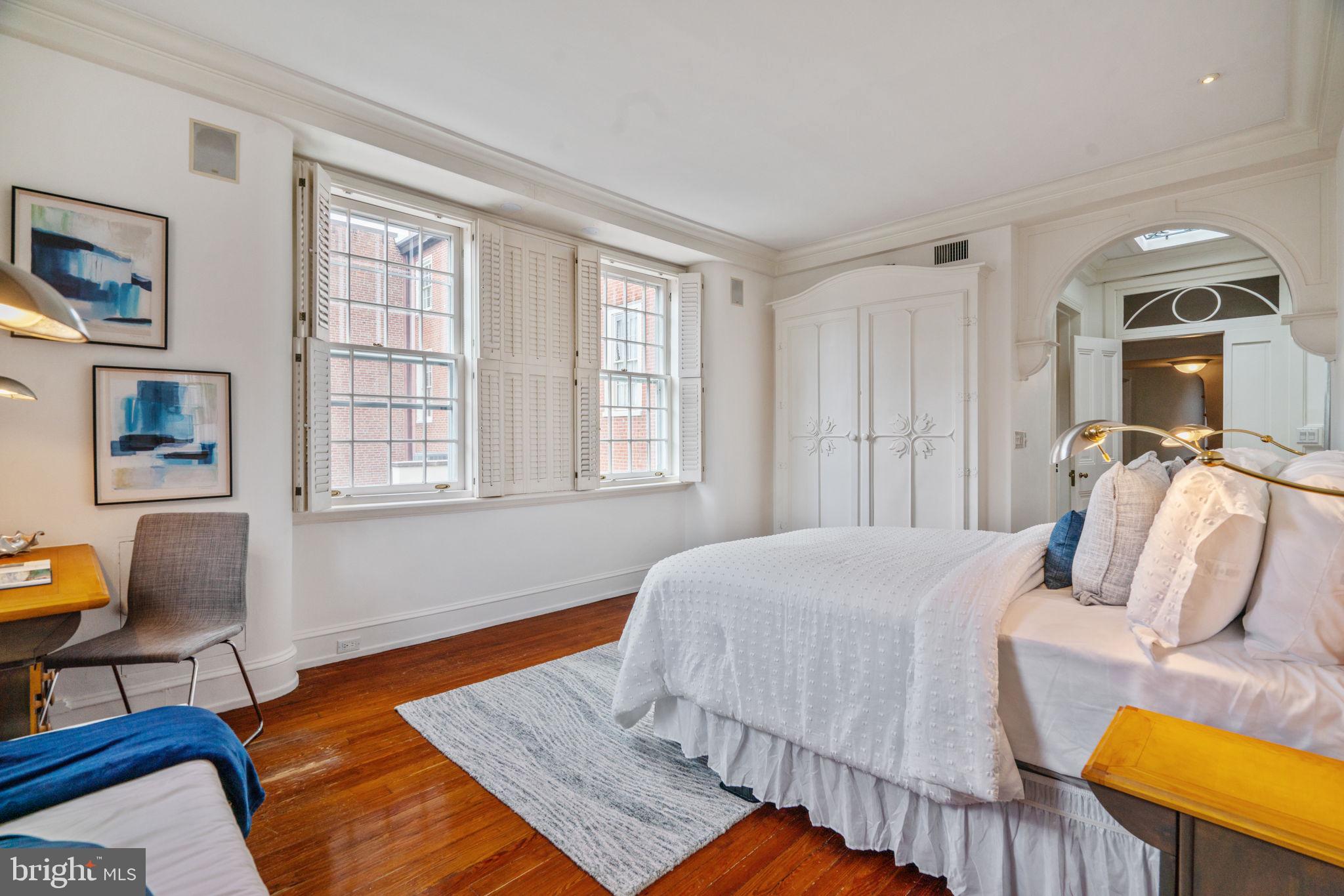 RITTENHOUSE SQUARE - Residential