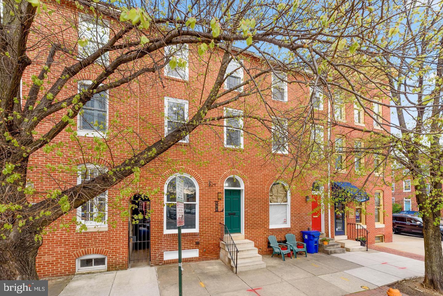 831 LIGHT STREET A