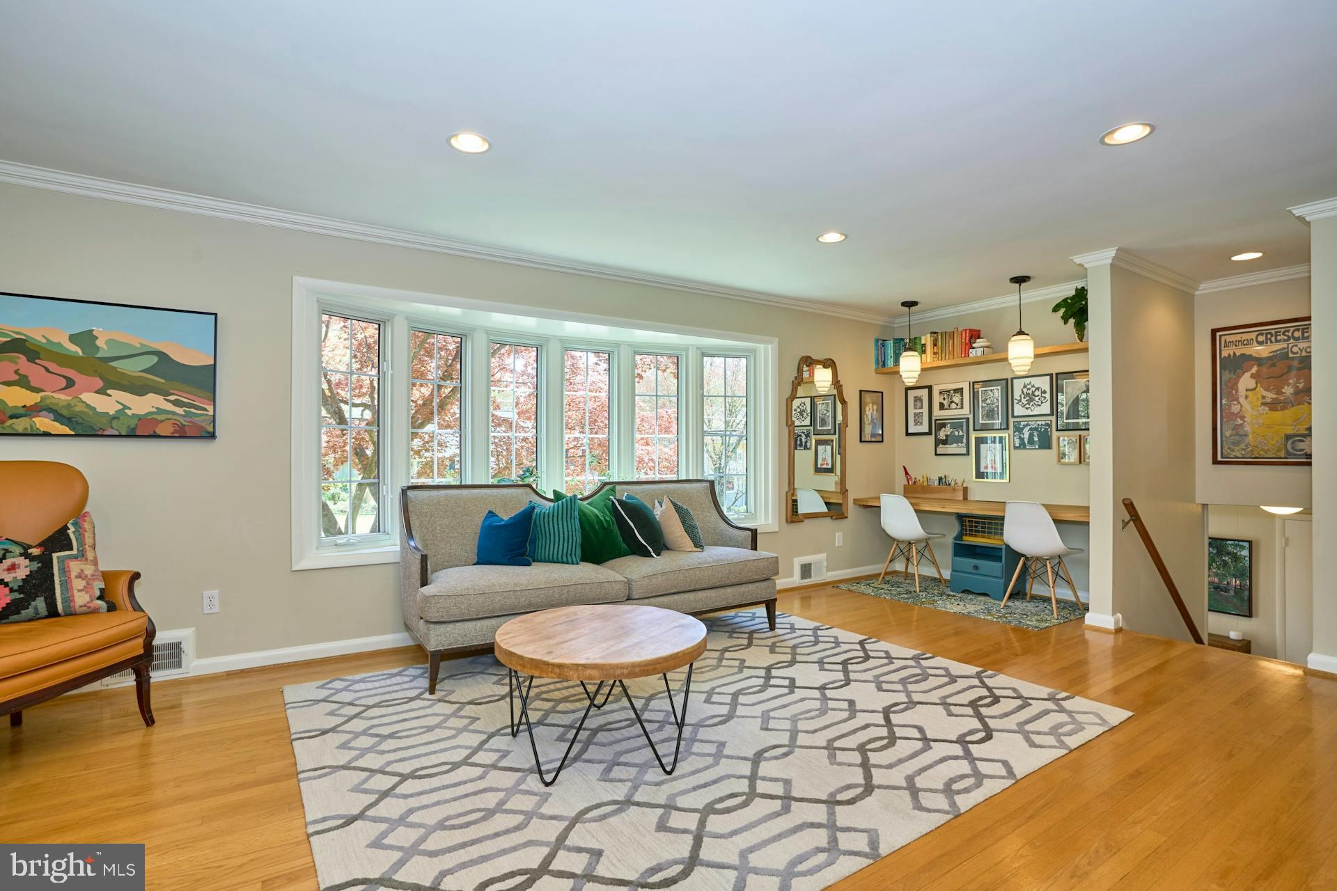 GOLF CLUB MANOR - Residential