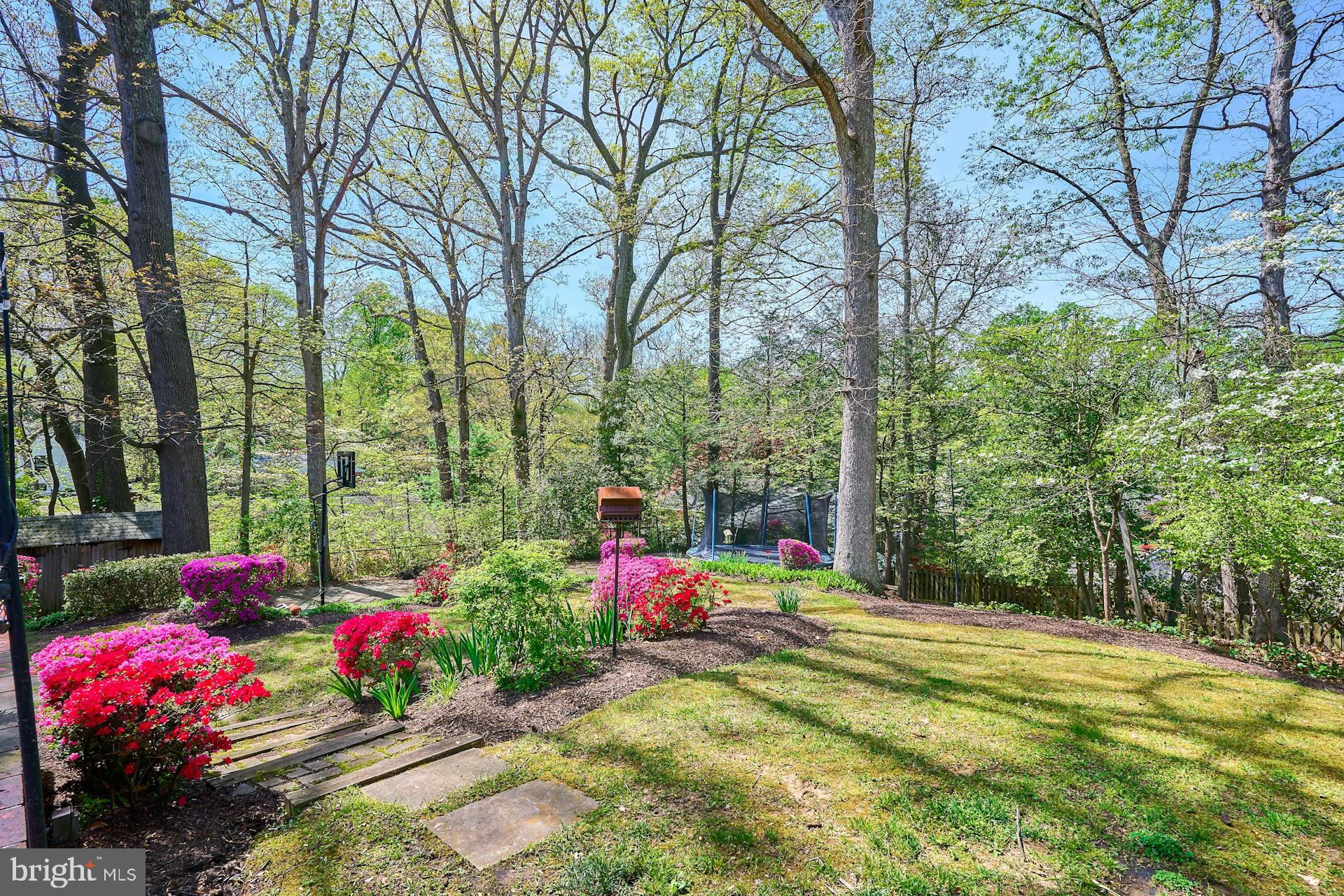 GOLF CLUB MANOR - Residential