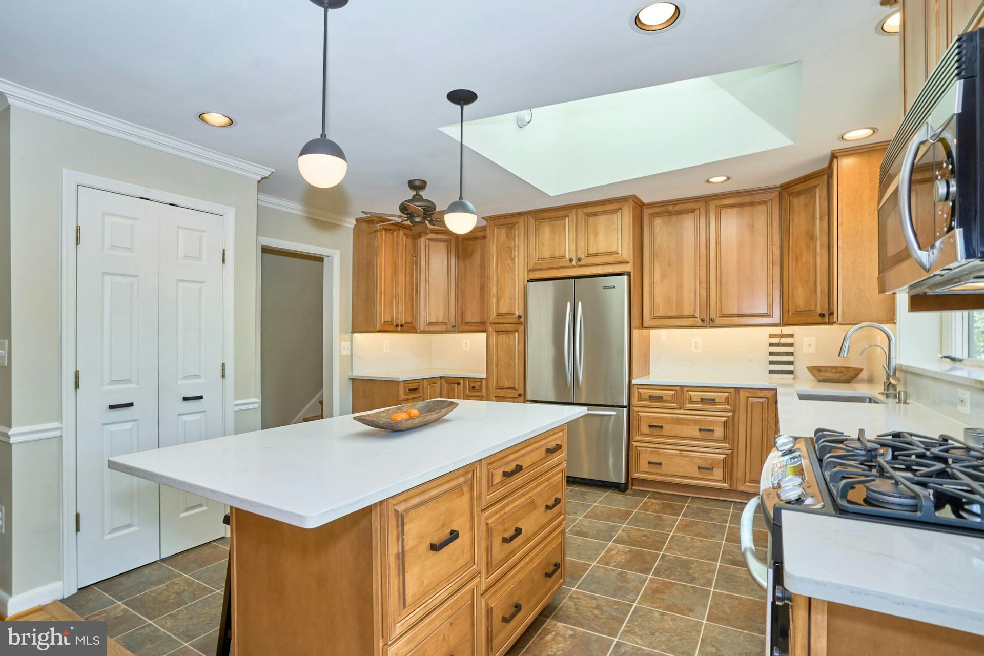 GOLF CLUB MANOR - Residential