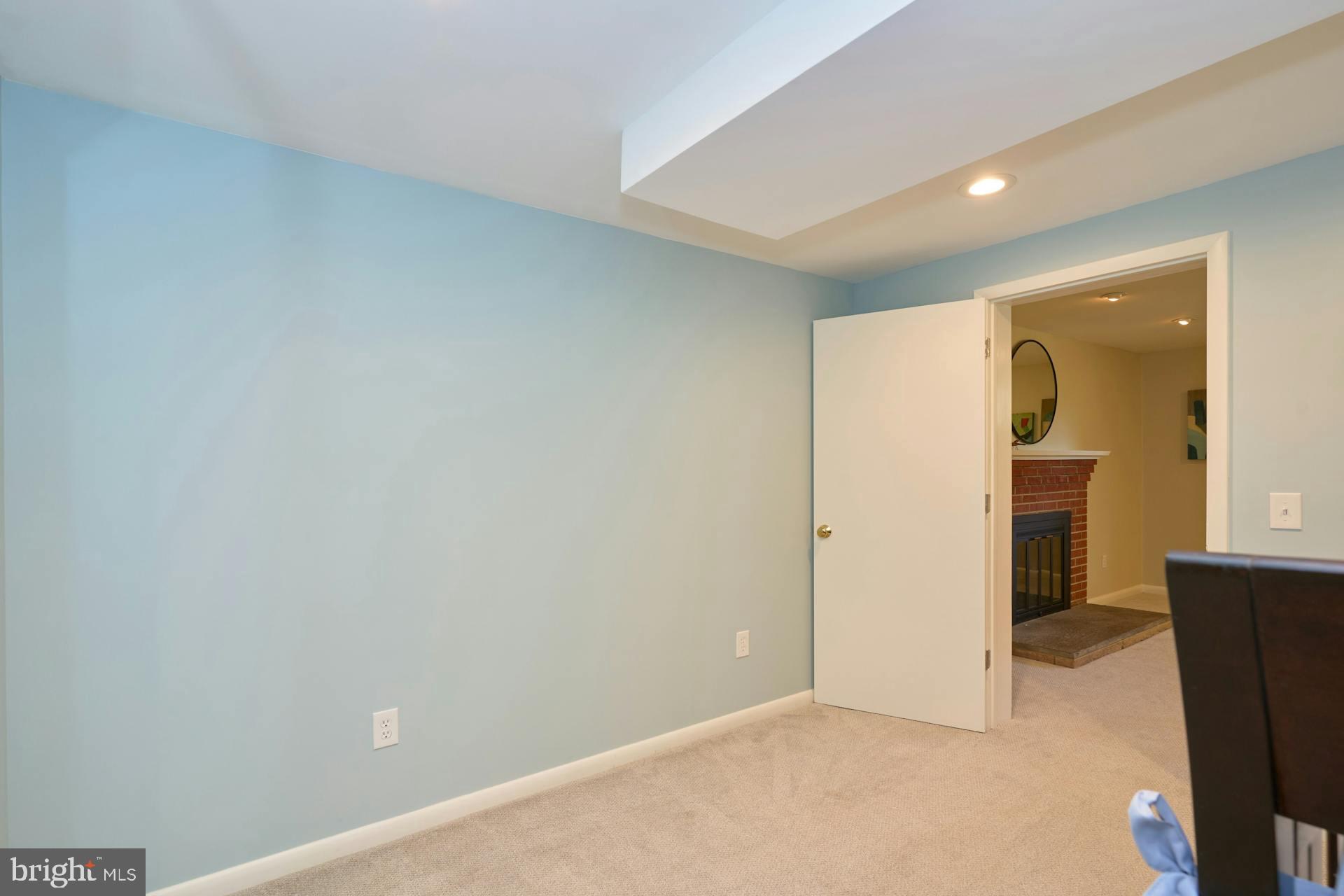 GOLF CLUB MANOR - Residential