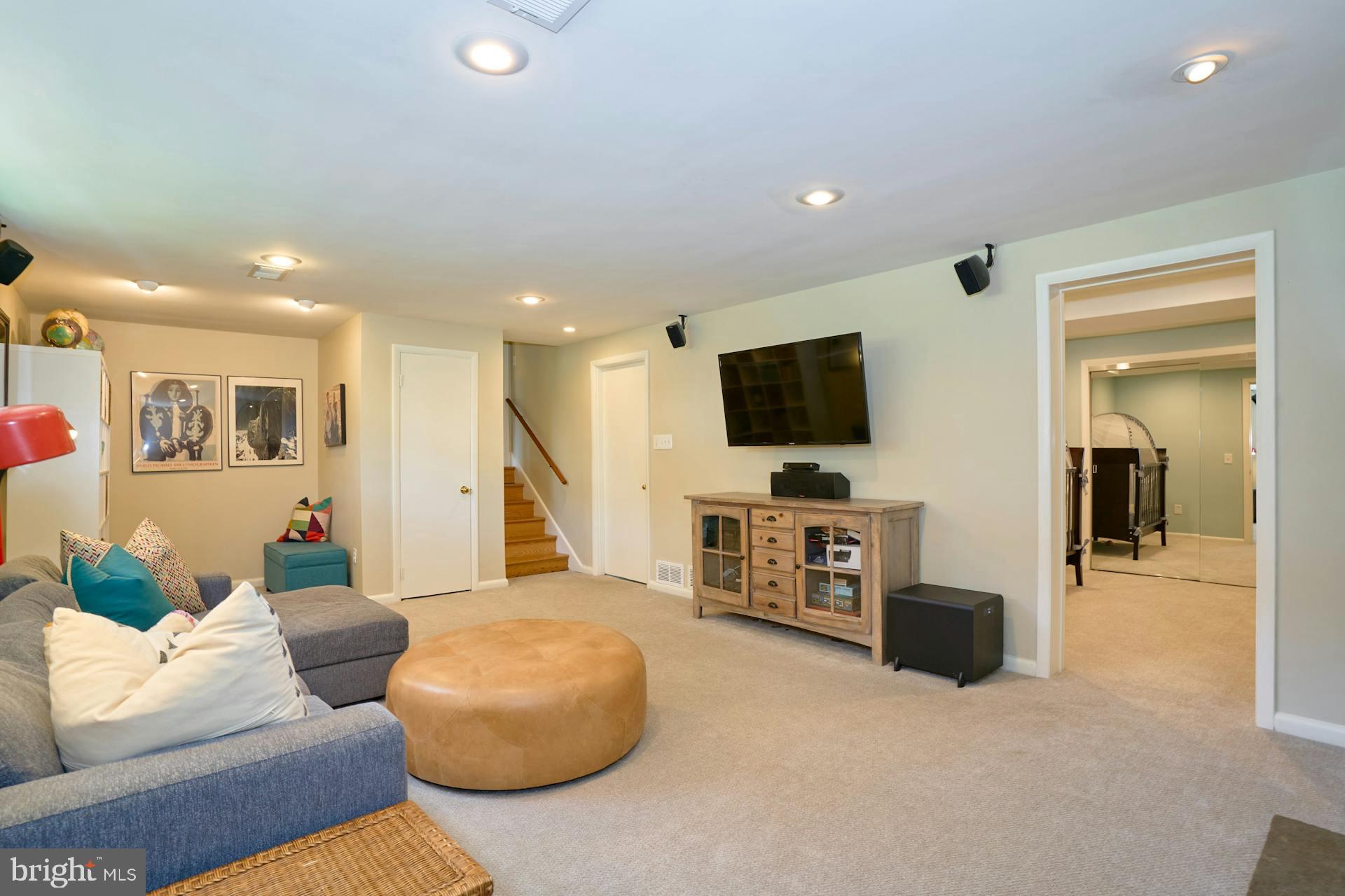 GOLF CLUB MANOR - Residential