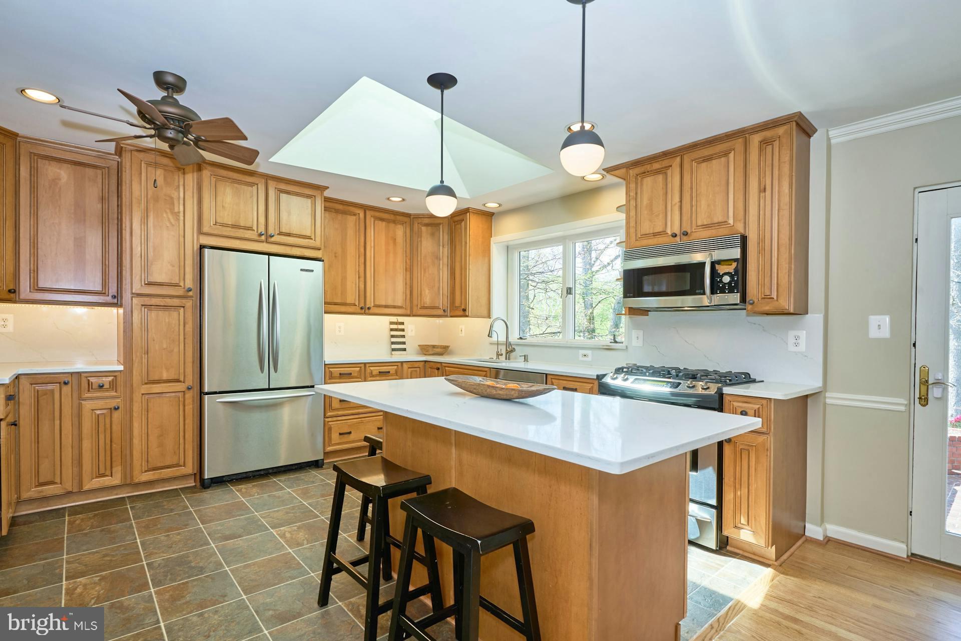 GOLF CLUB MANOR - Residential