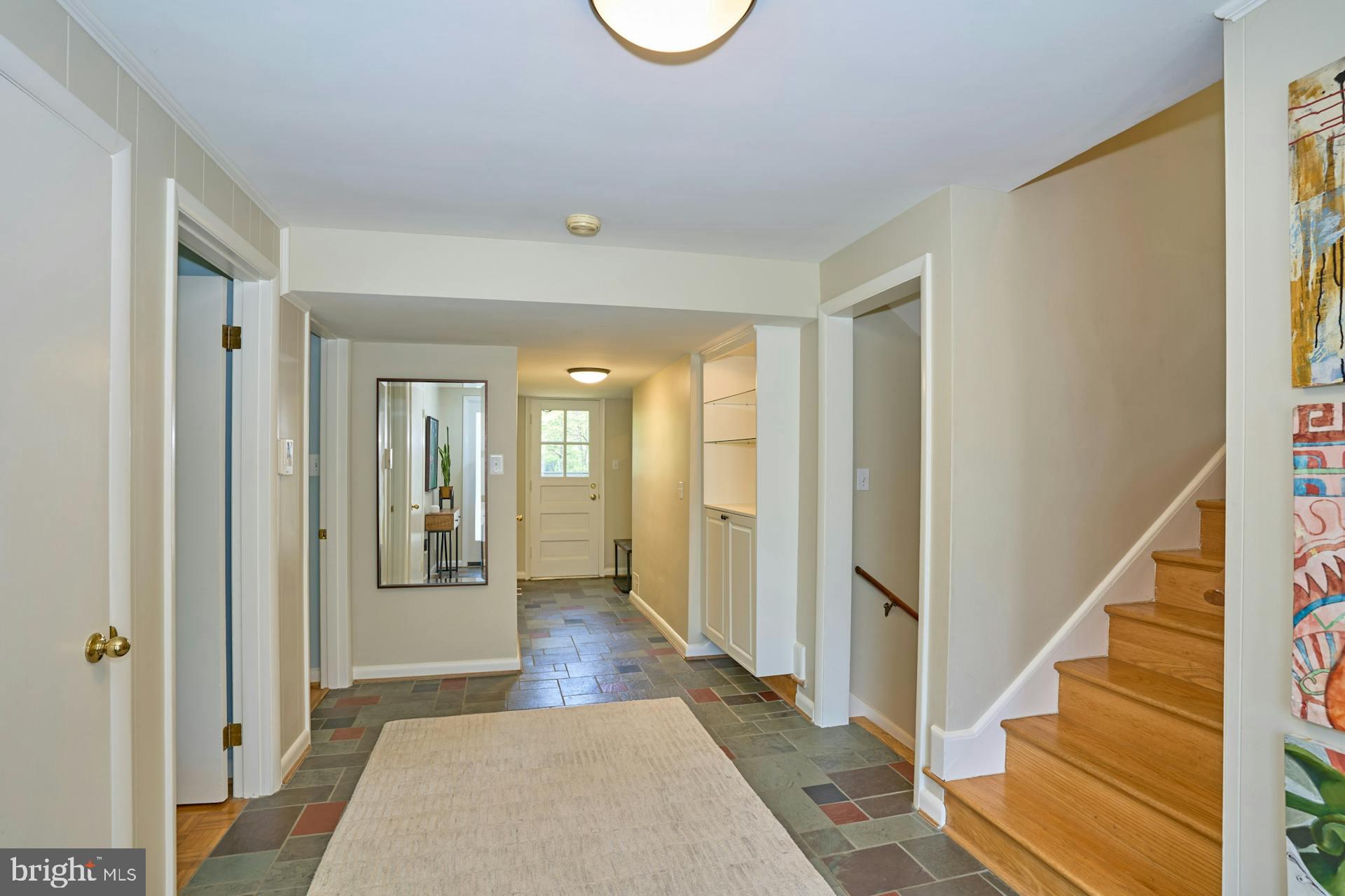 GOLF CLUB MANOR - Residential