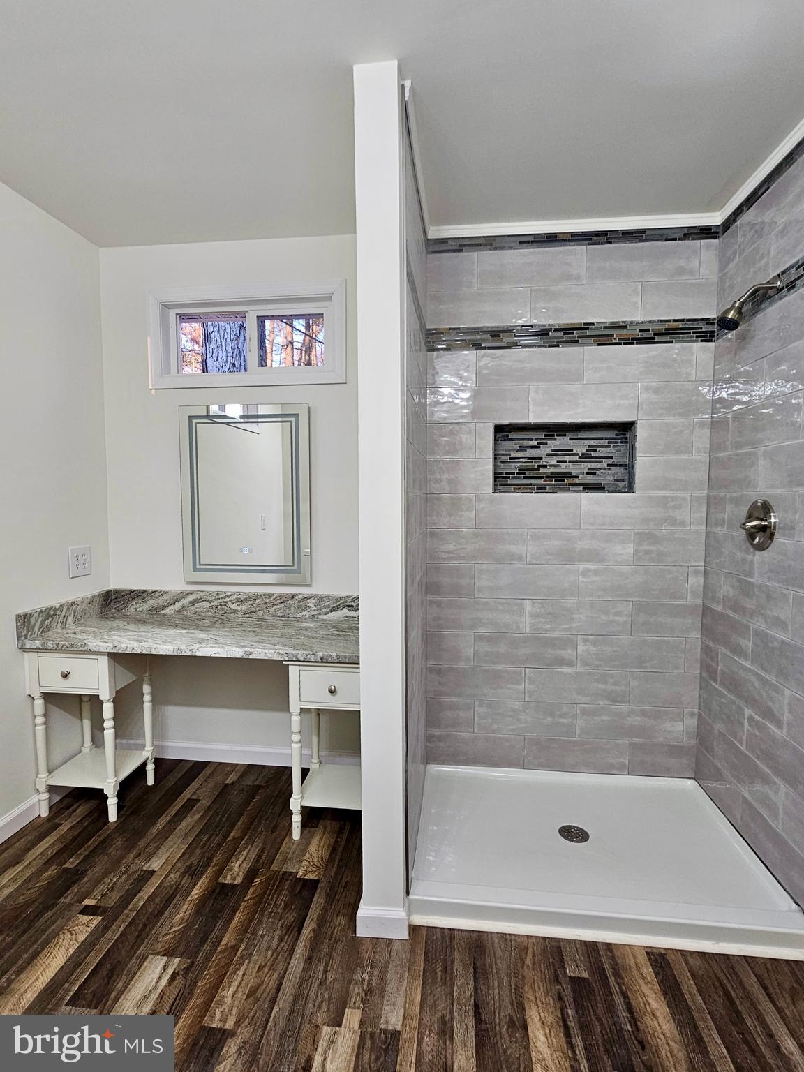 TWIN MOUNTAIN VIEW - Residential