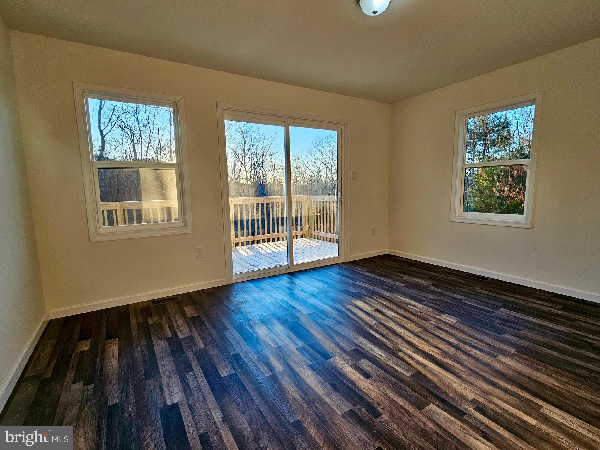 TWIN MOUNTAIN VIEW - Residential