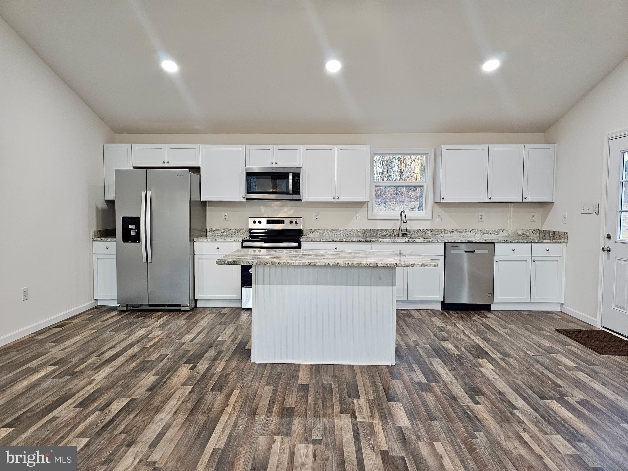 TWIN MOUNTAIN VIEW - Residential