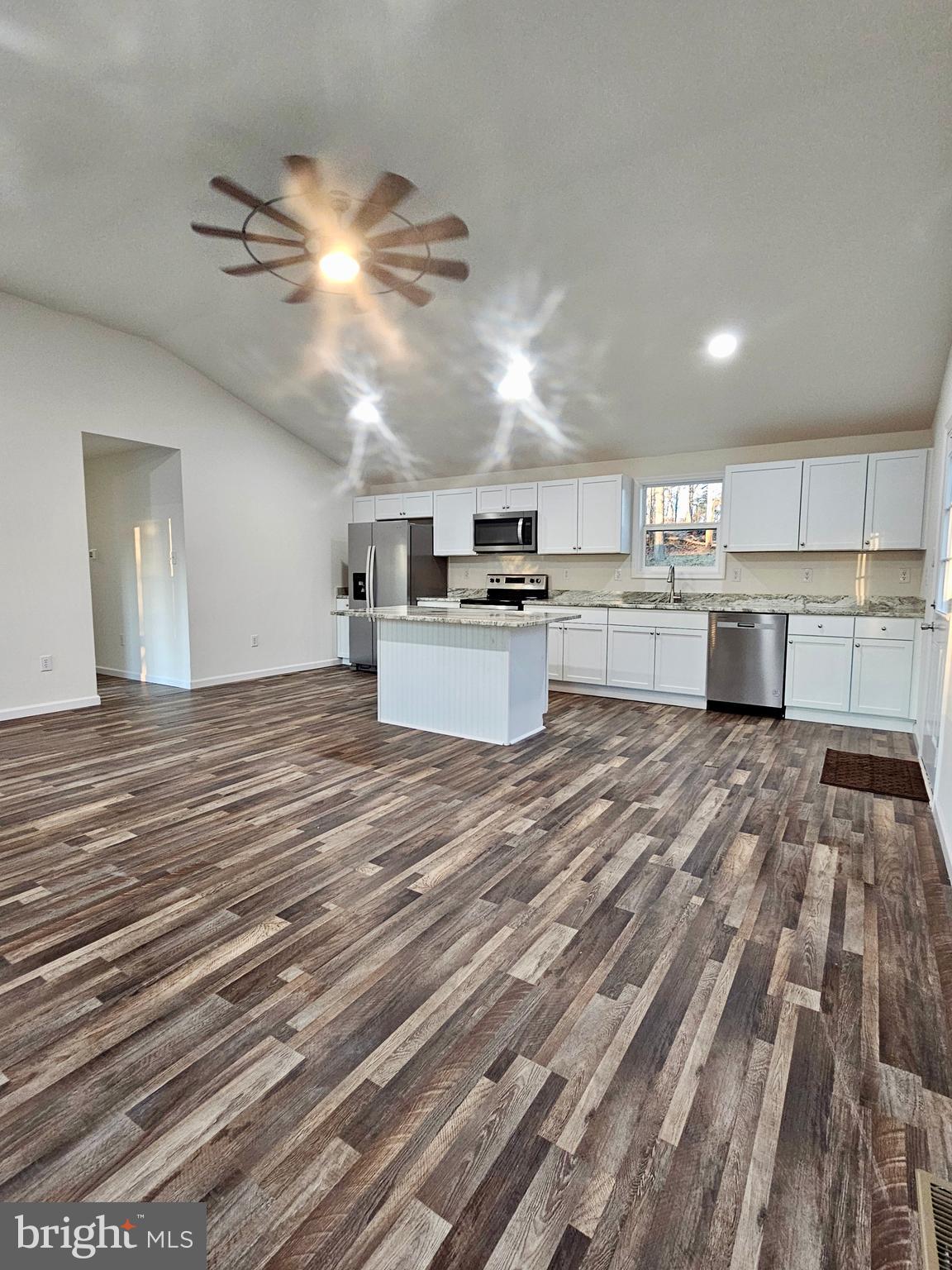 TWIN MOUNTAIN VIEW - Residential