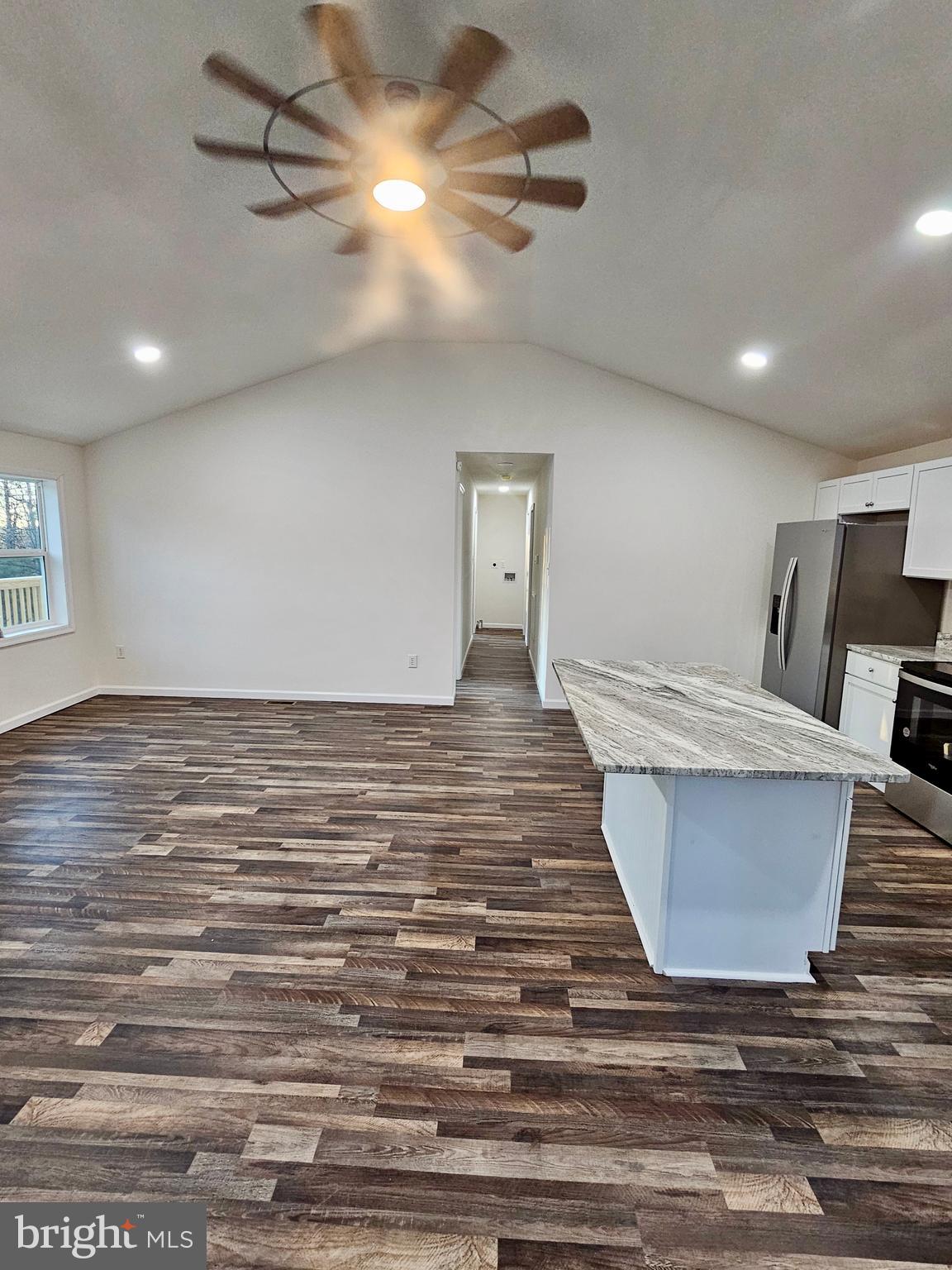 TWIN MOUNTAIN VIEW - Residential