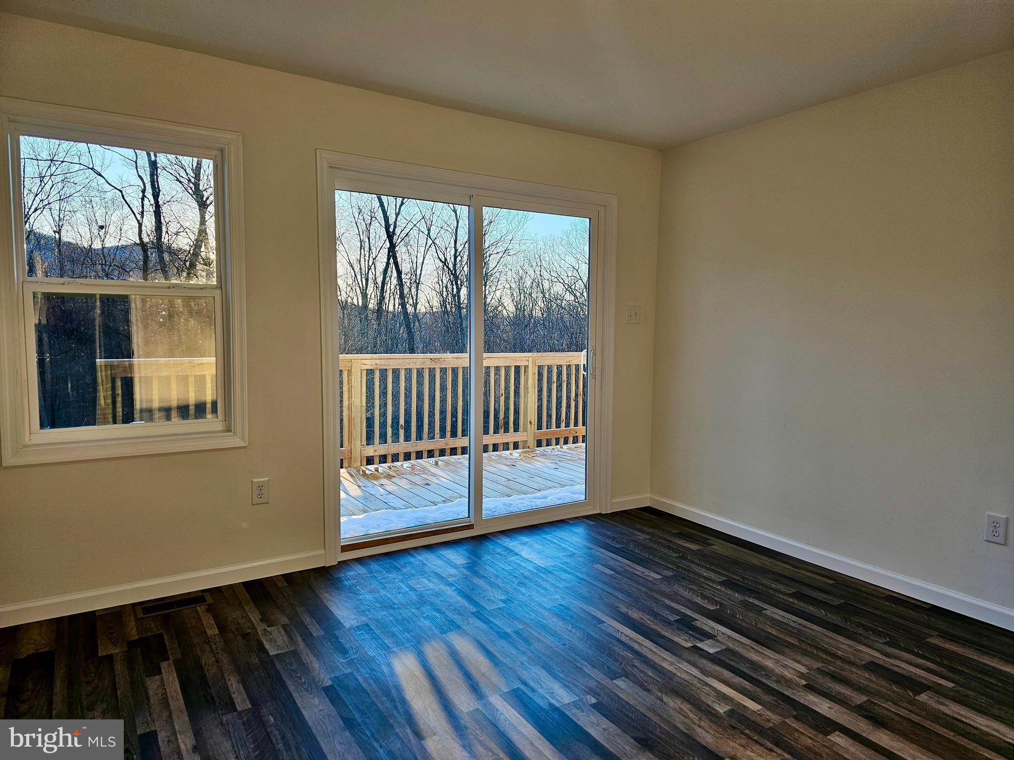 TWIN MOUNTAIN VIEW - Residential