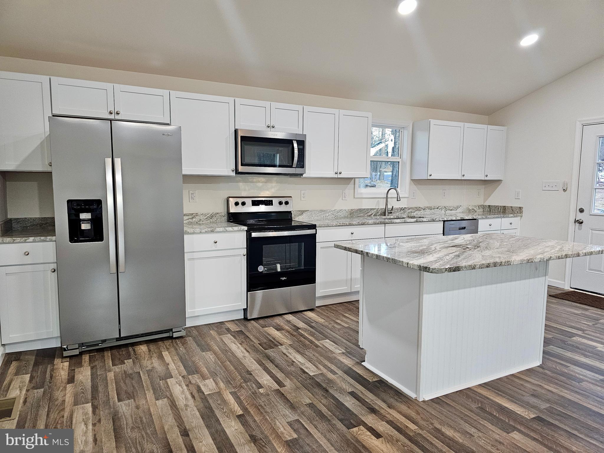 TWIN MOUNTAIN VIEW - Residential