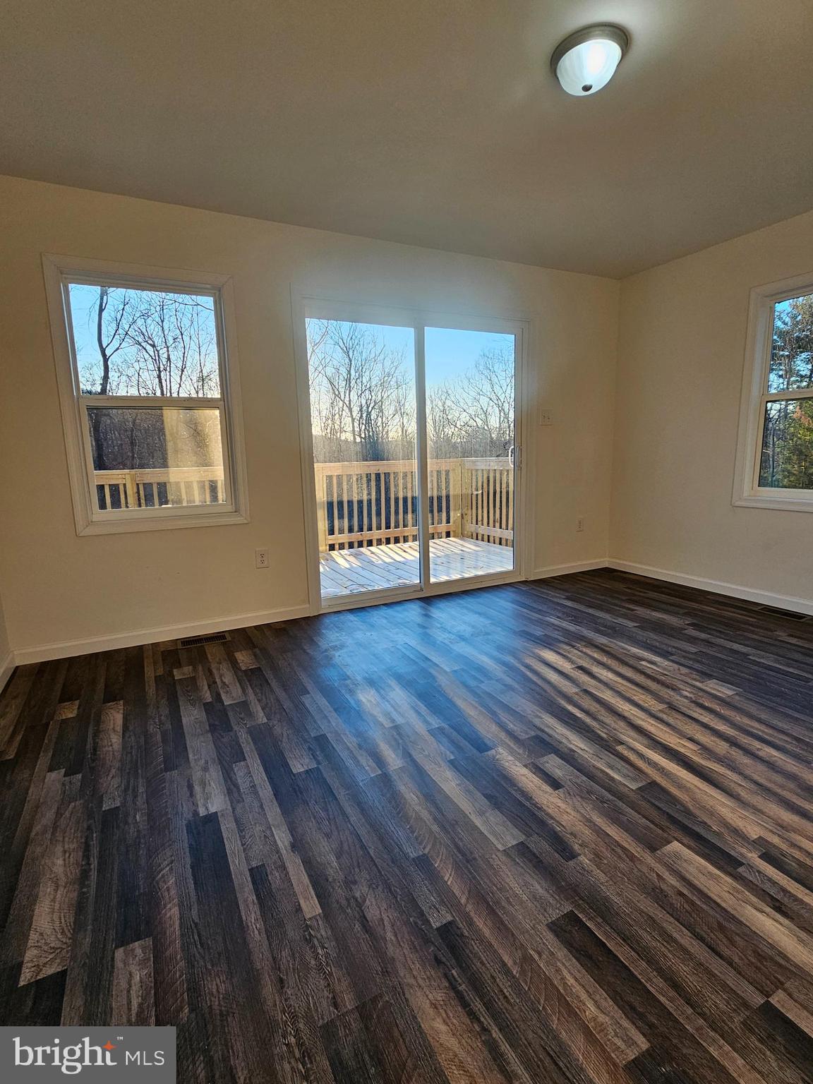 TWIN MOUNTAIN VIEW - Residential