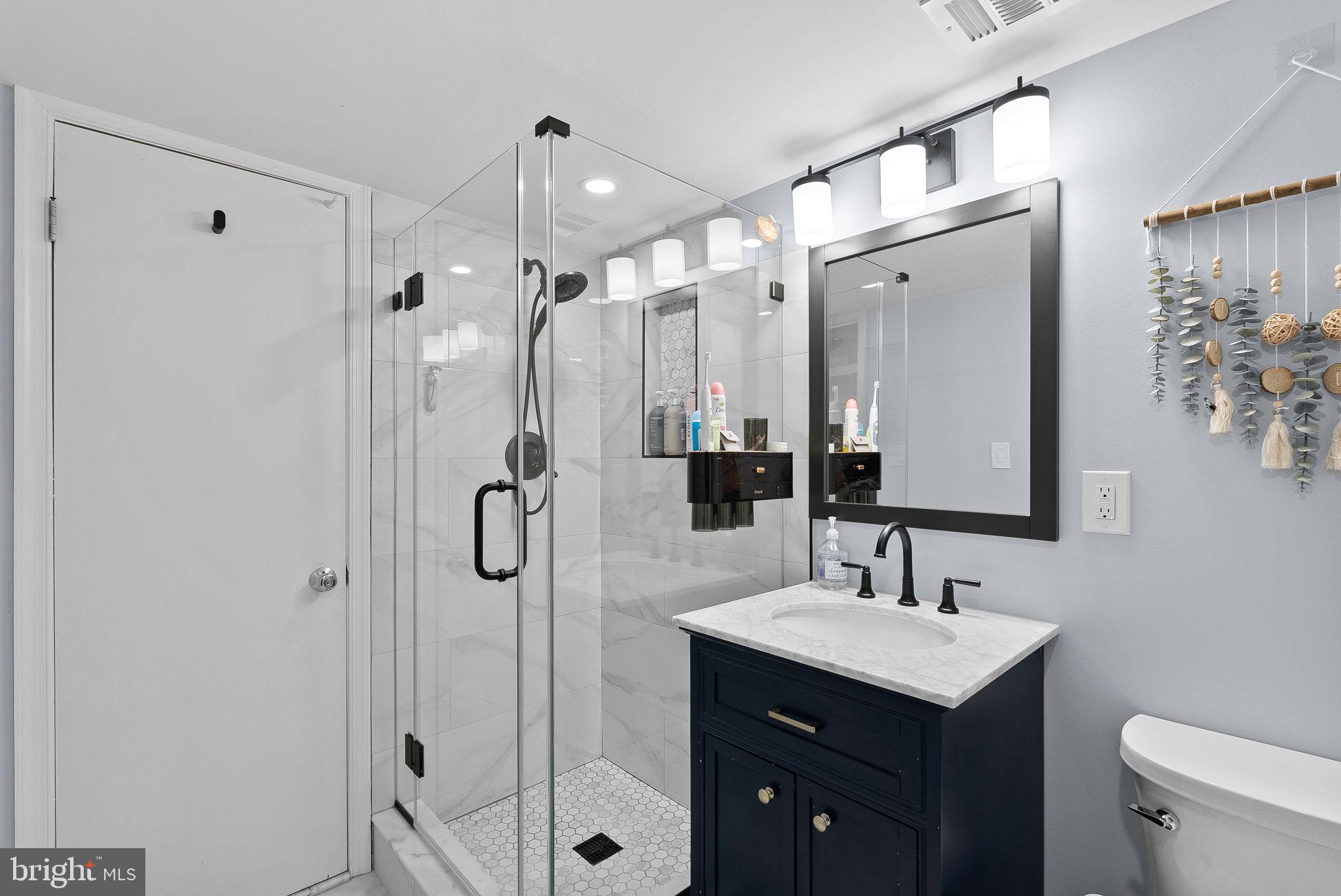 LEE HEIGHTS - Residential