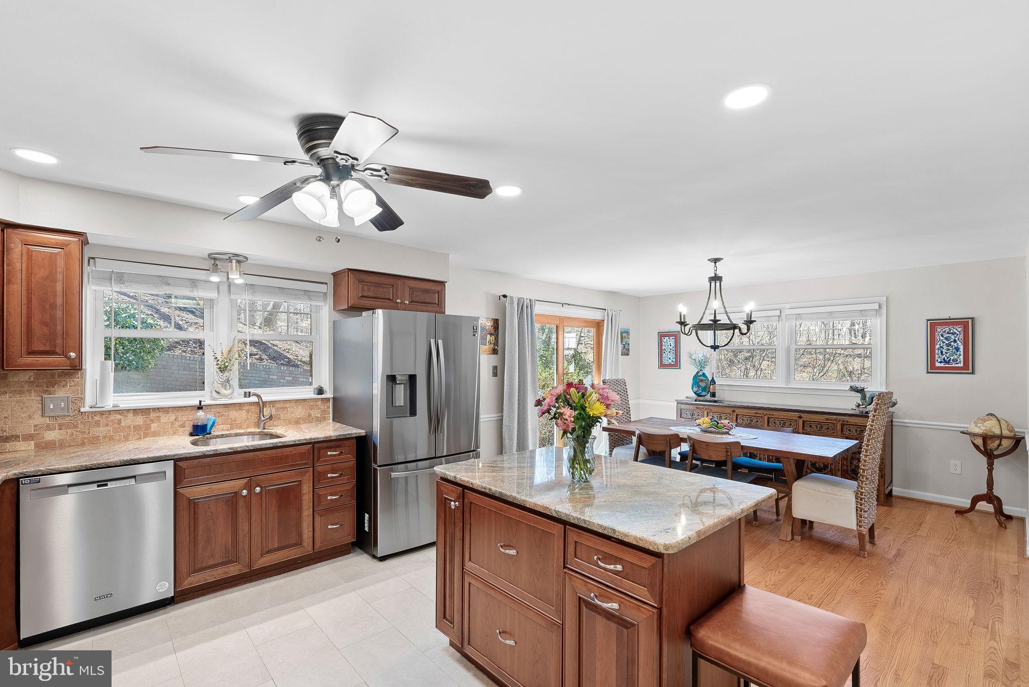 LEE HEIGHTS - Residential