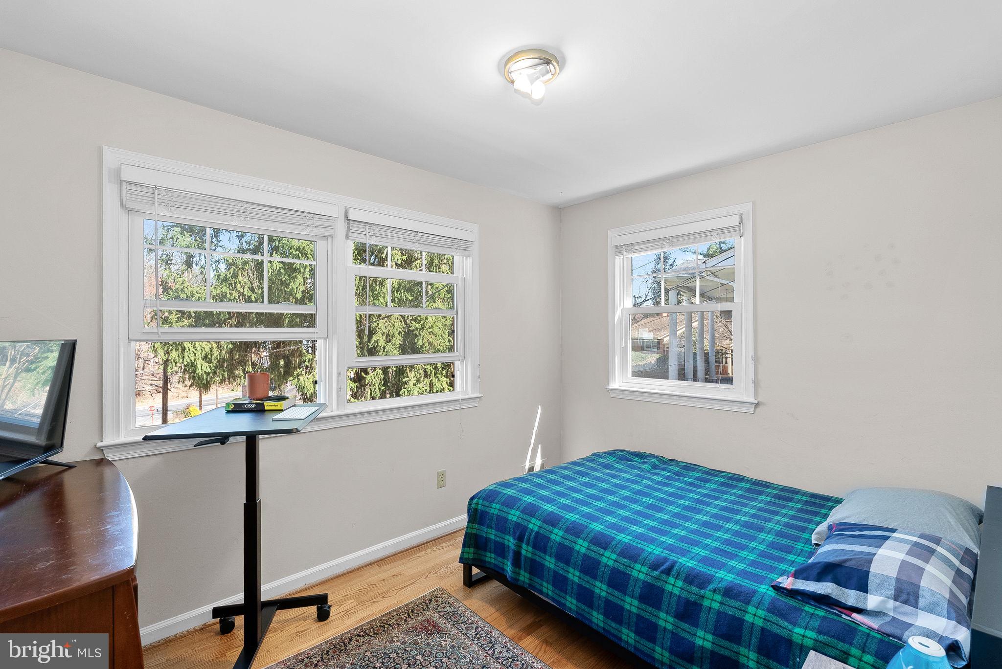 LEE HEIGHTS - Residential