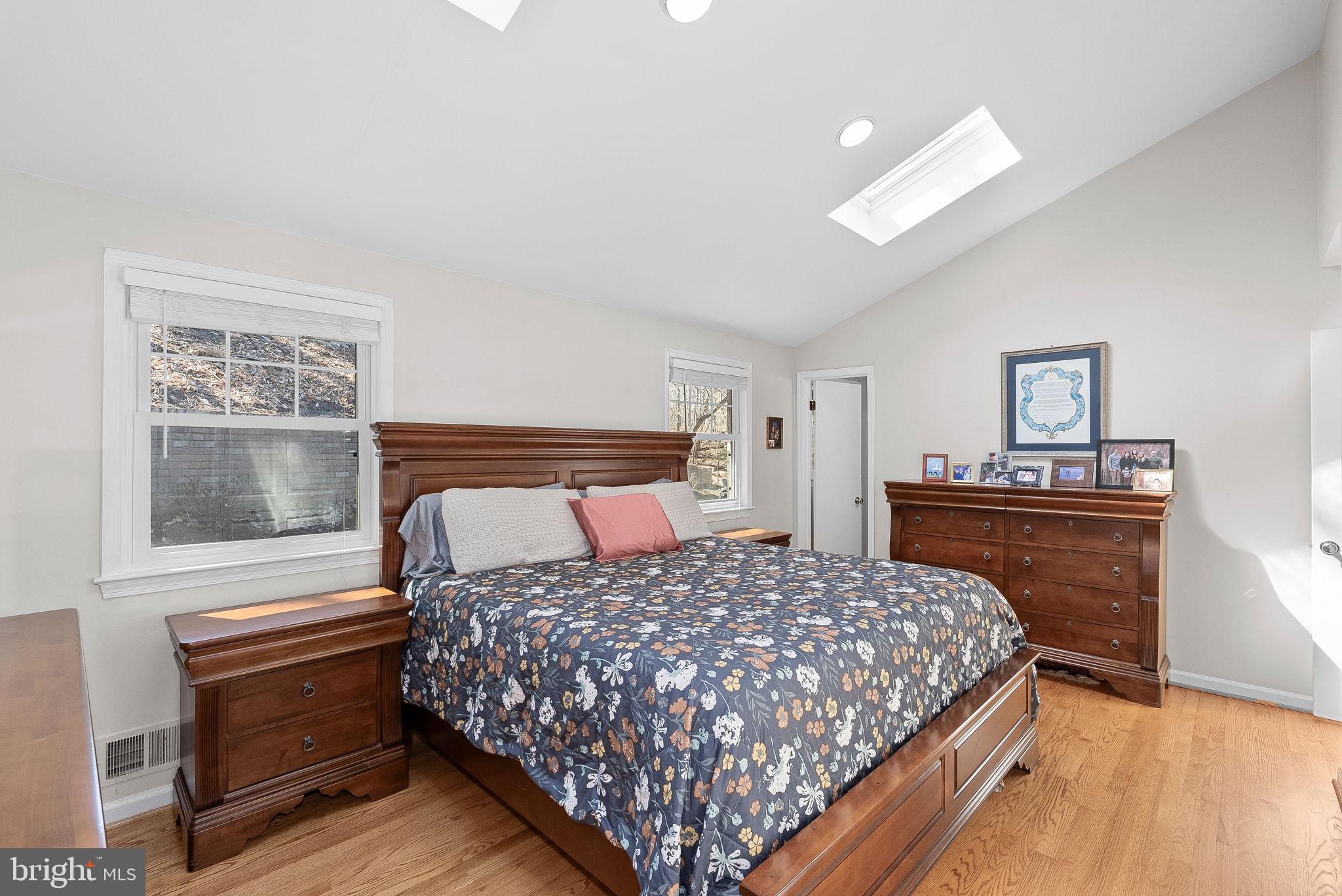 LEE HEIGHTS - Residential