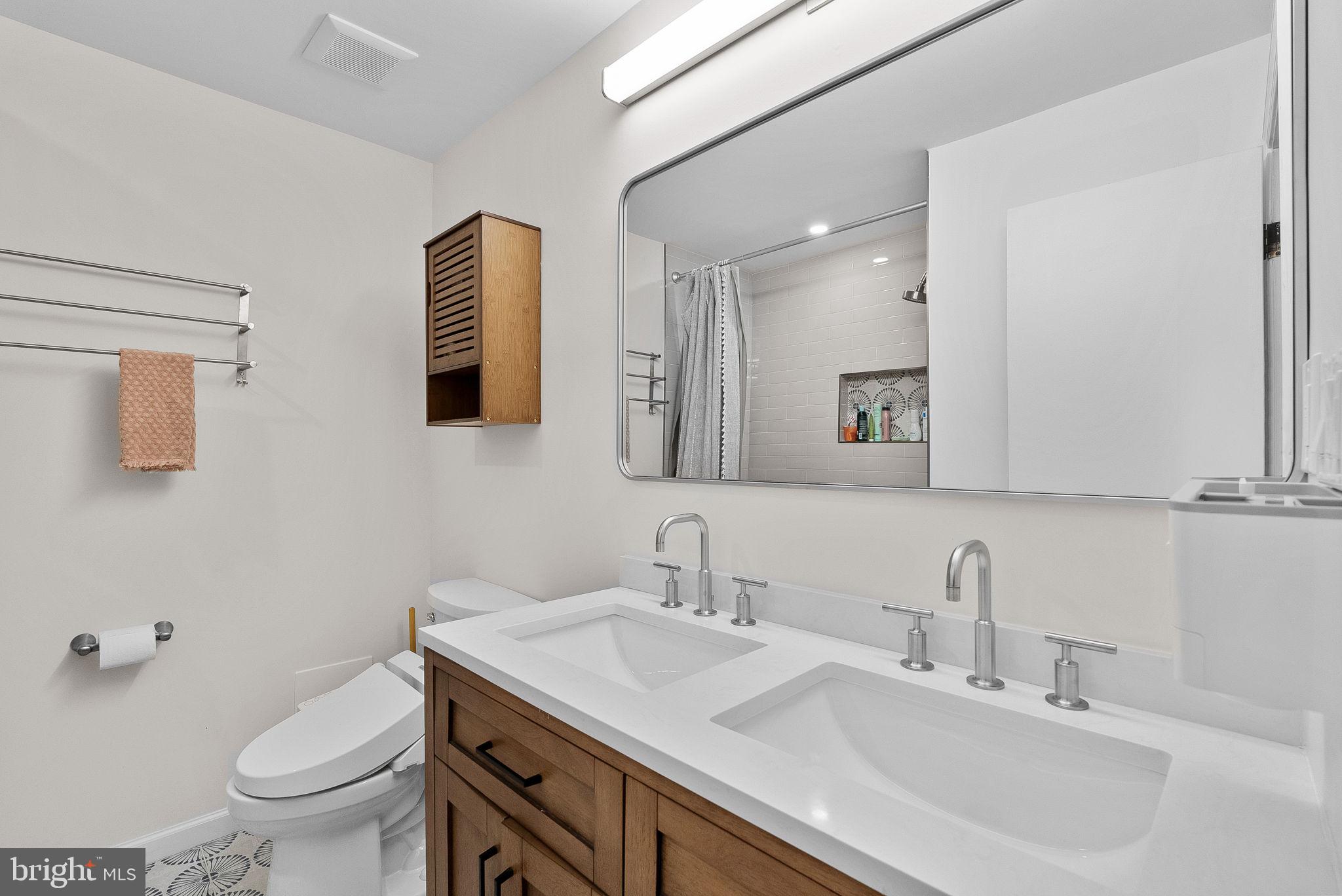 LEE HEIGHTS - Residential