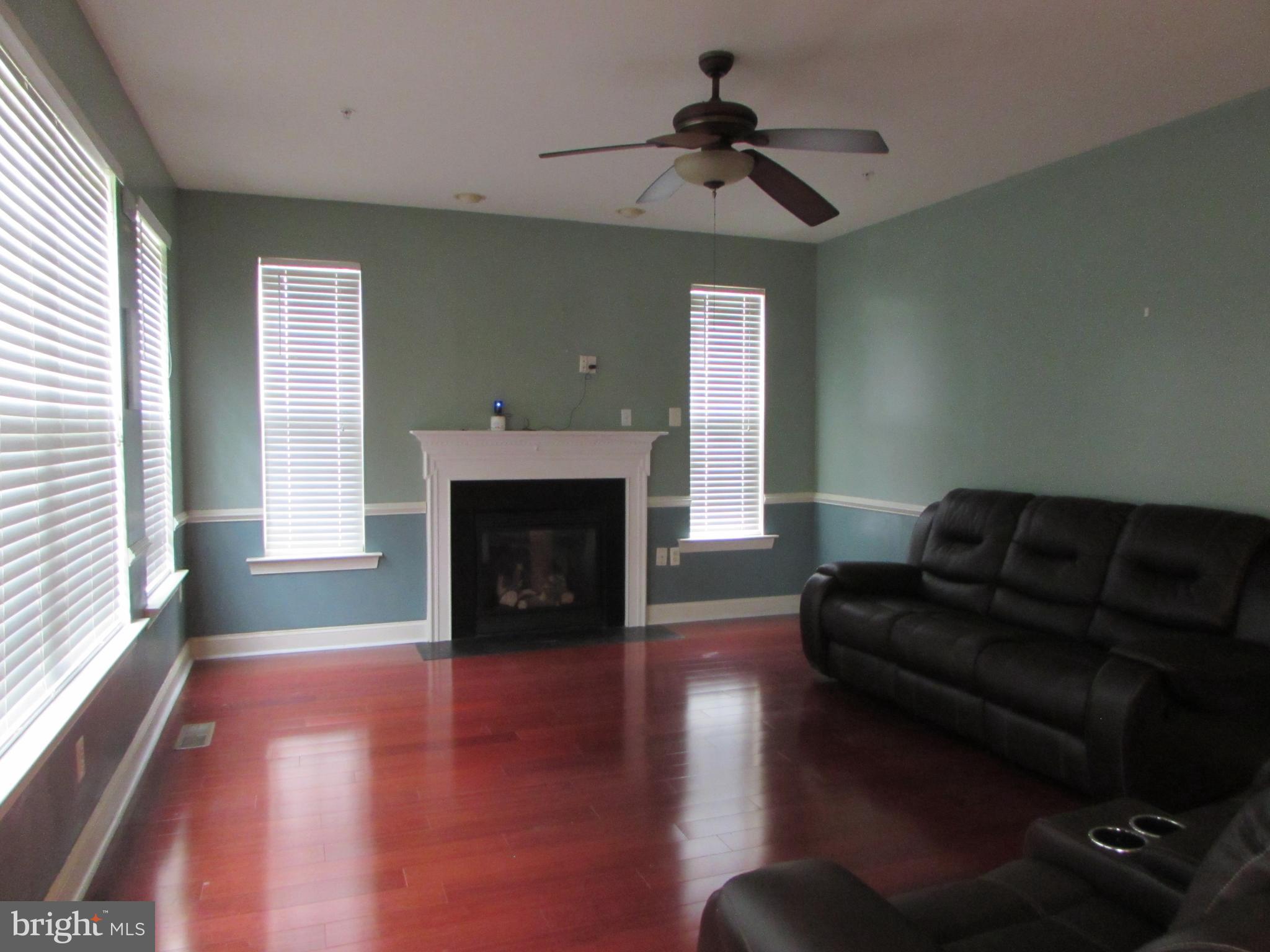 CHELTENHAM KNOLLS - Residential Lease