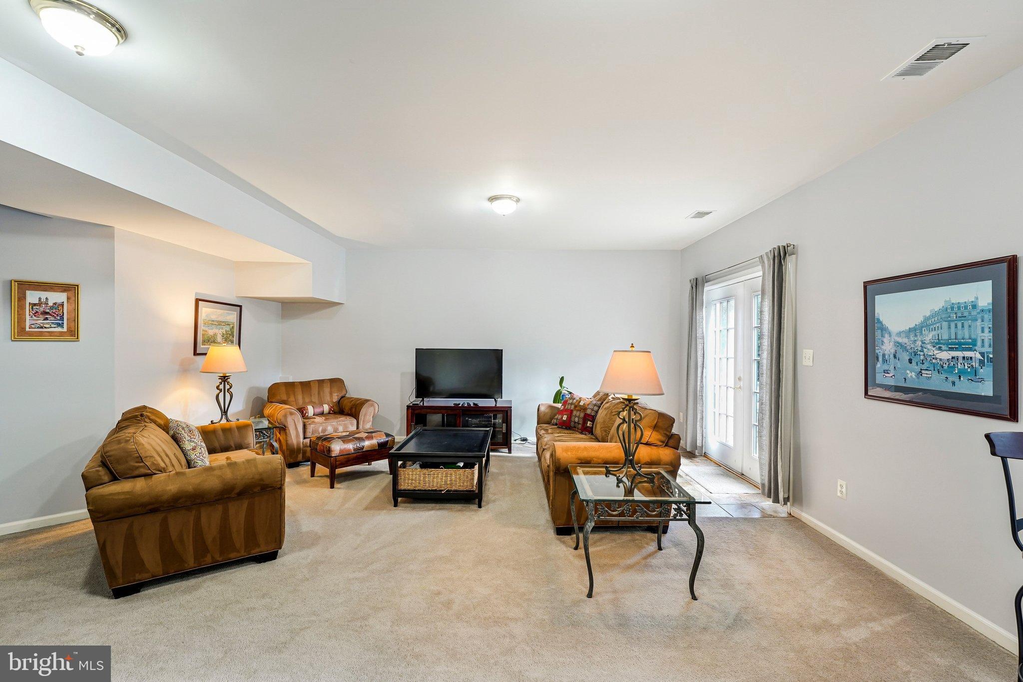 WEST OAKS ESTATES - Residential