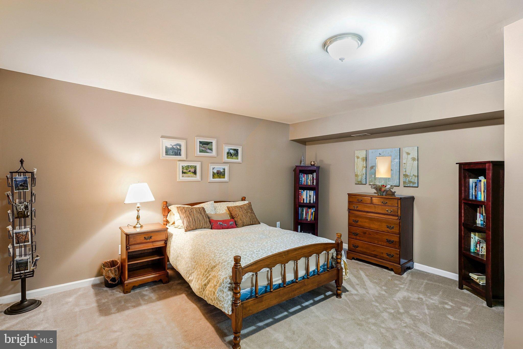 WEST OAKS ESTATES - Residential