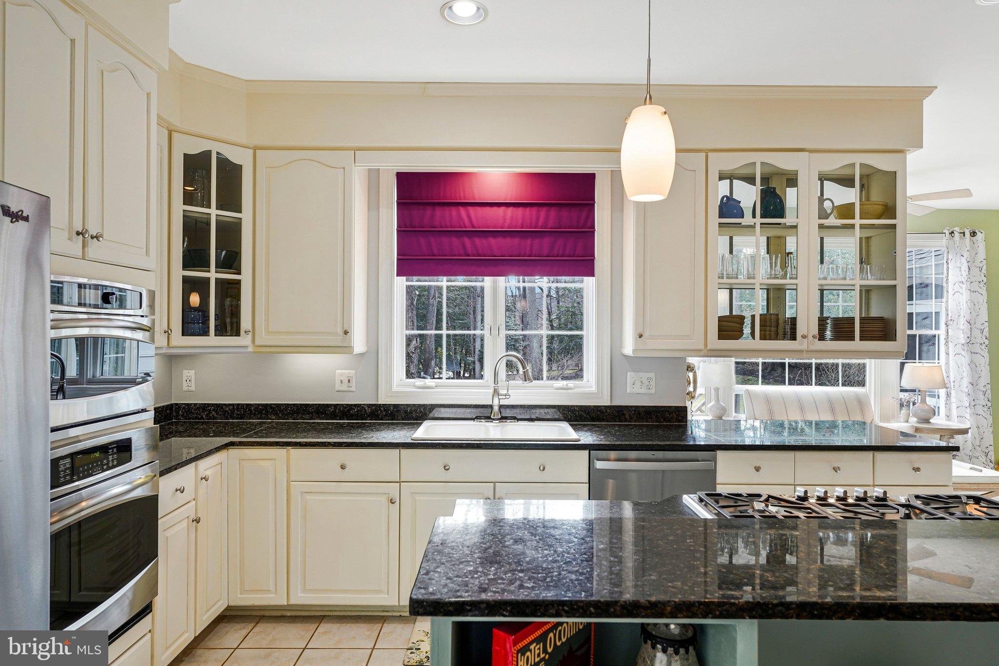 WEST OAKS ESTATES - Residential