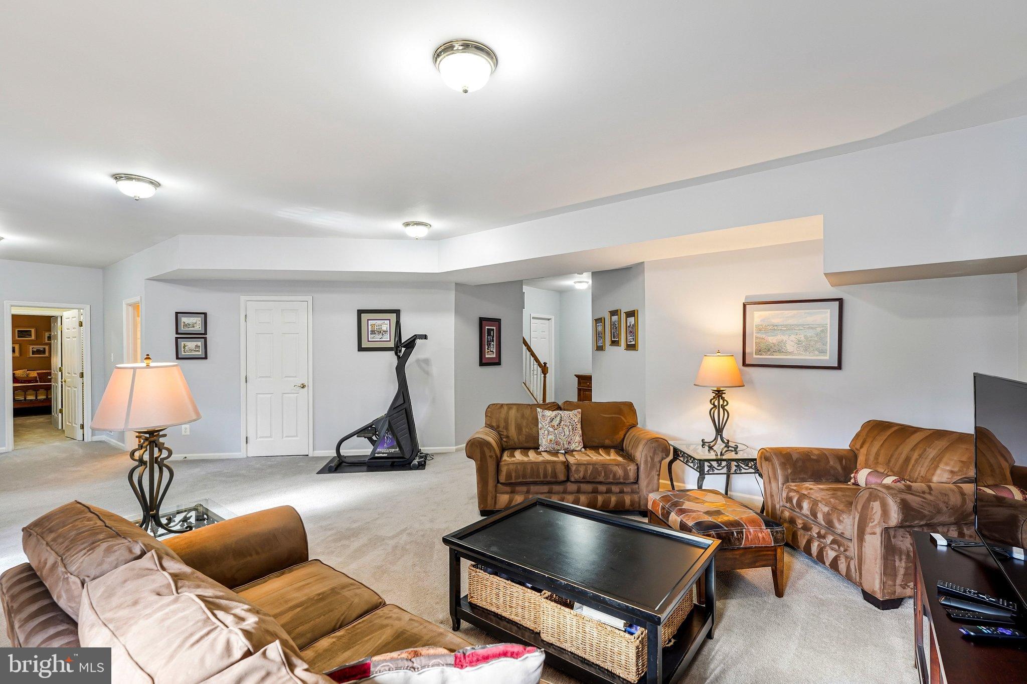 WEST OAKS ESTATES - Residential