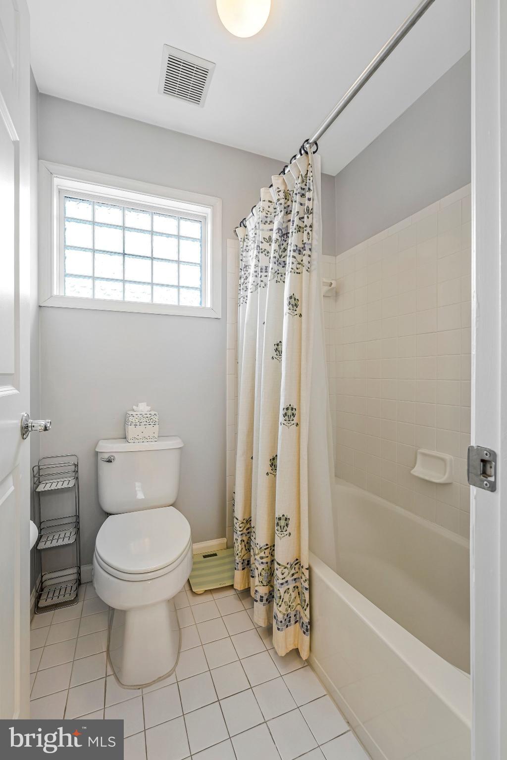 WEST OAKS ESTATES - Residential