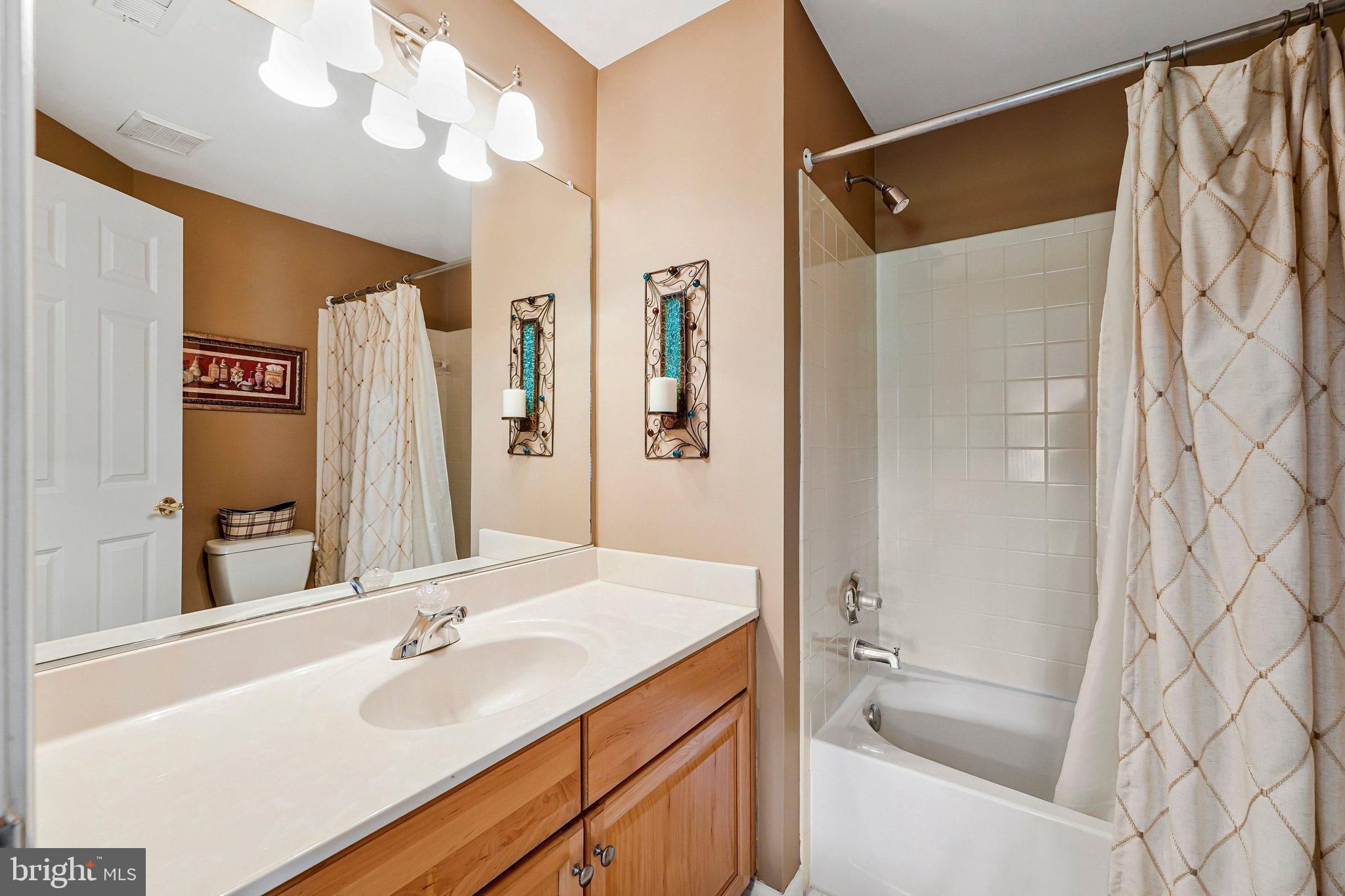 WEST OAKS ESTATES - Residential