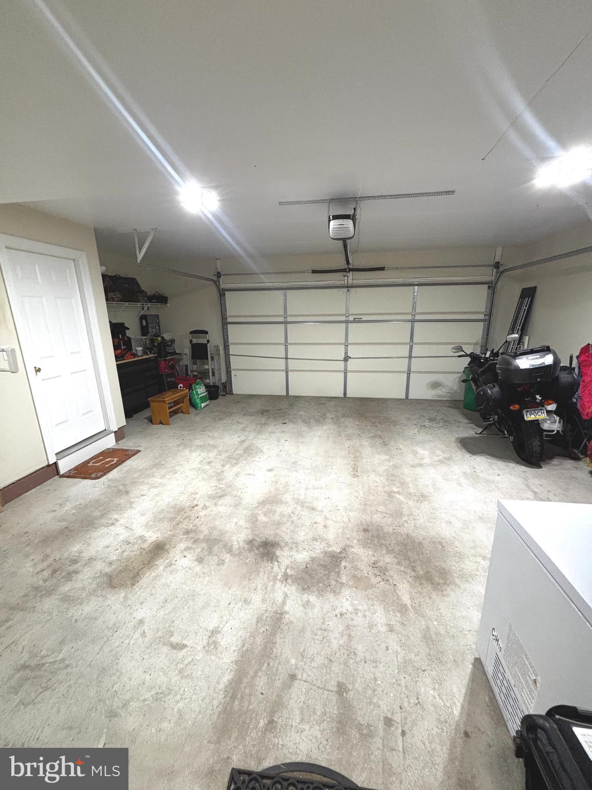 NORTHRIDGE VILLAGE - Residential Lease