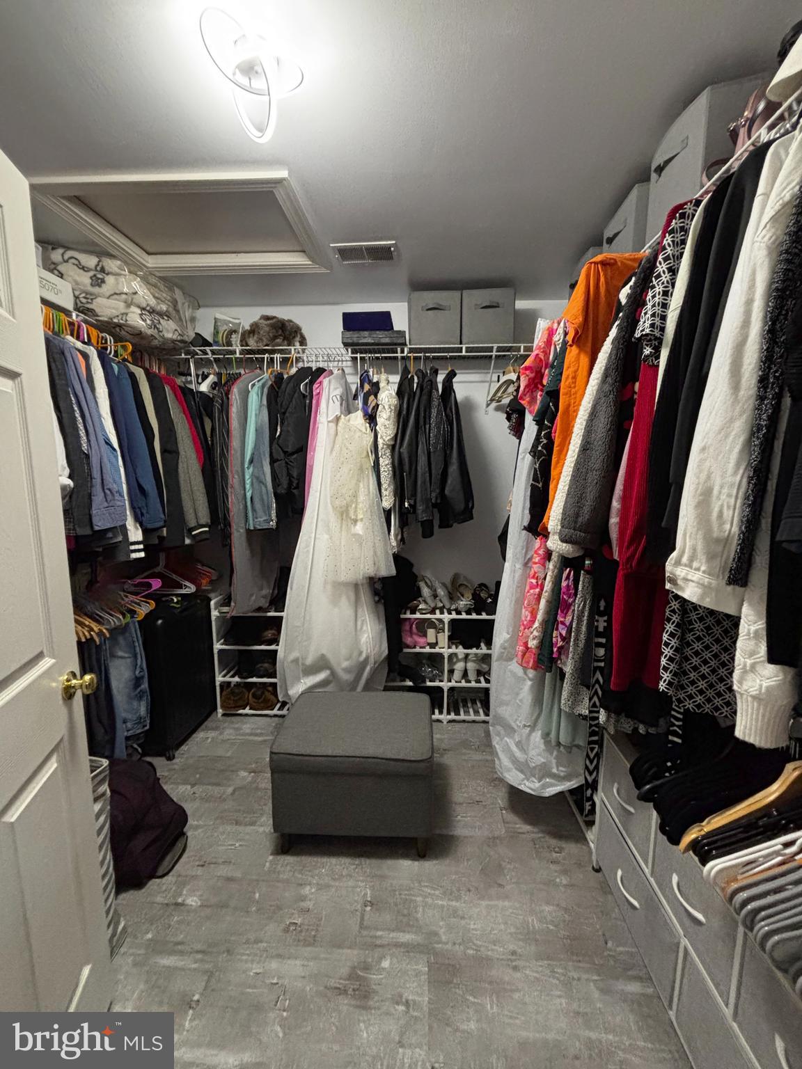 NORTHRIDGE VILLAGE - Residential Lease