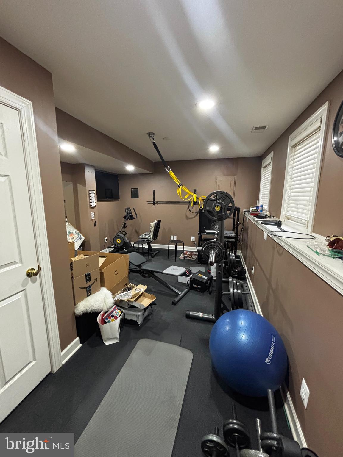 NORTHRIDGE VILLAGE - Residential Lease