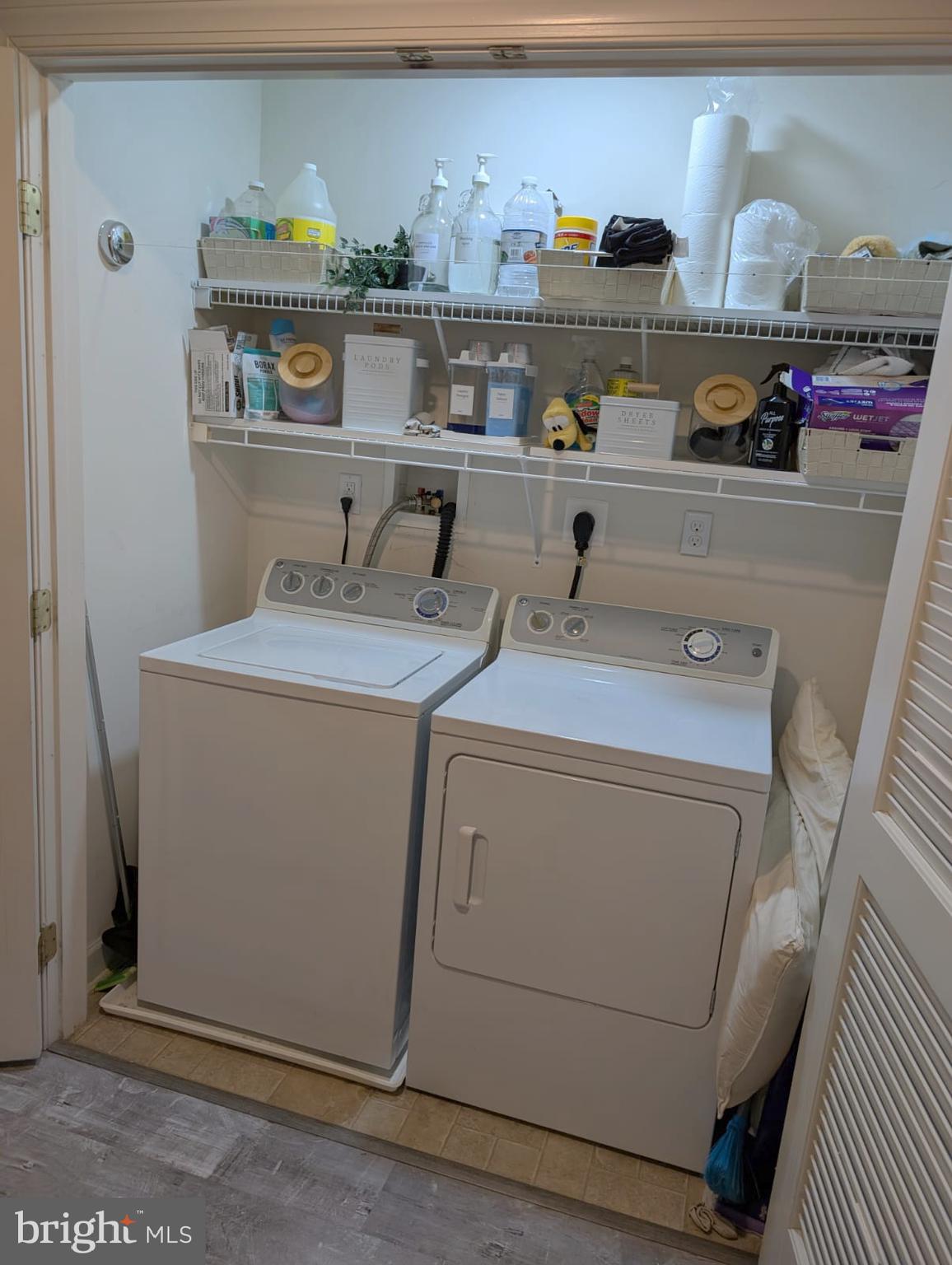 NORTHRIDGE VILLAGE - Residential Lease