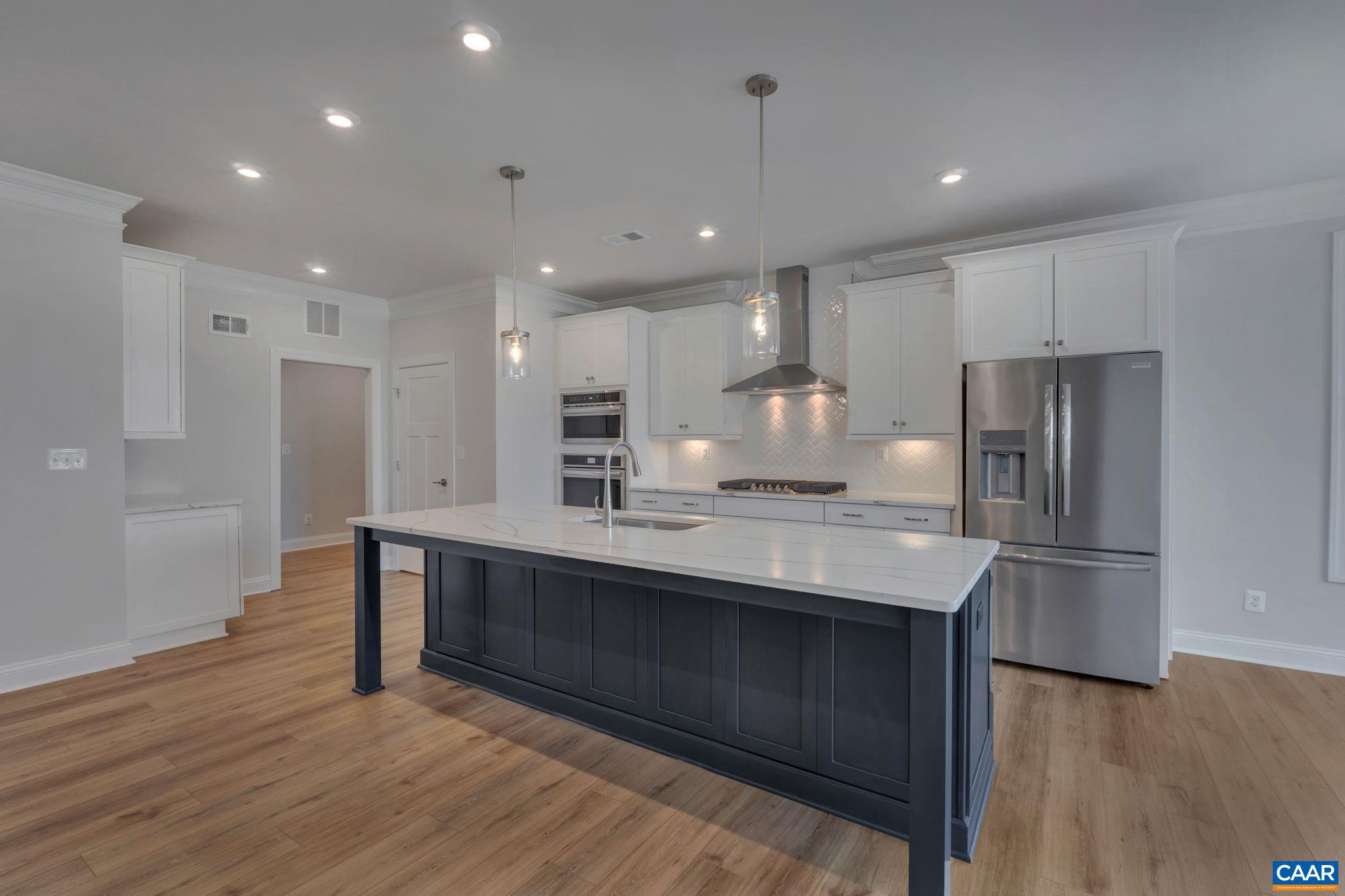 SPRING CREEK - Residential