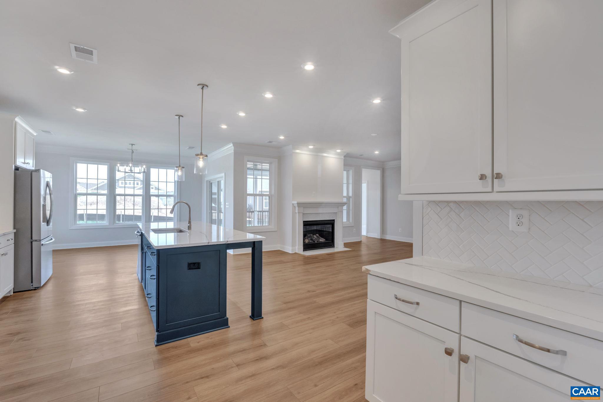 SPRING CREEK - Residential